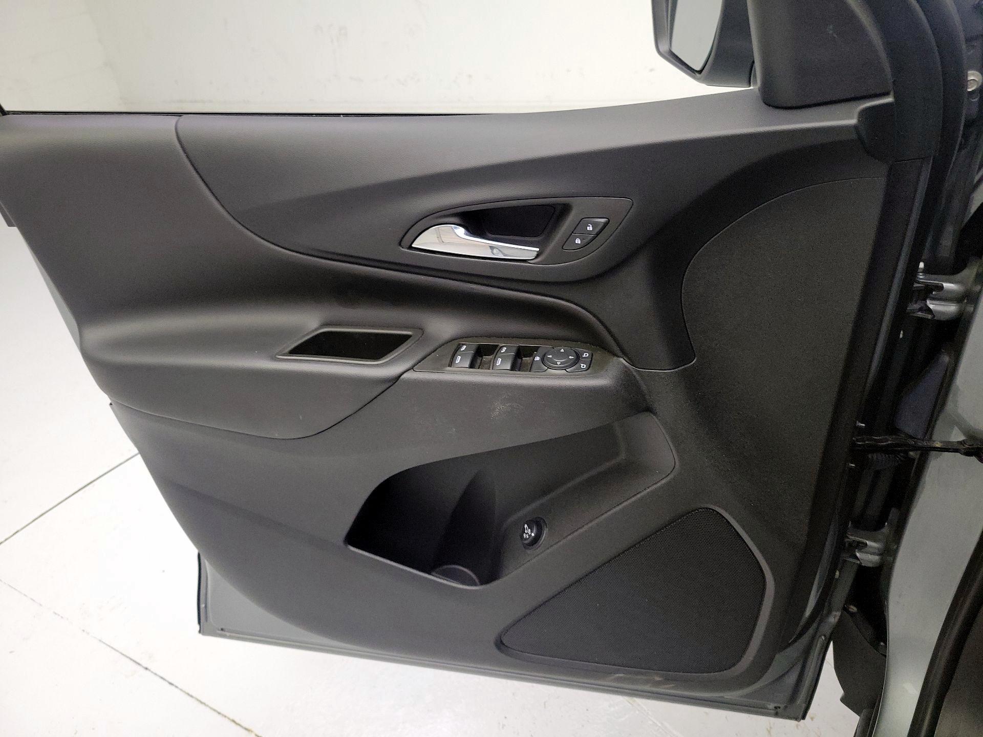 Thumbnail: 2023 Chevrolet Equinox - 12