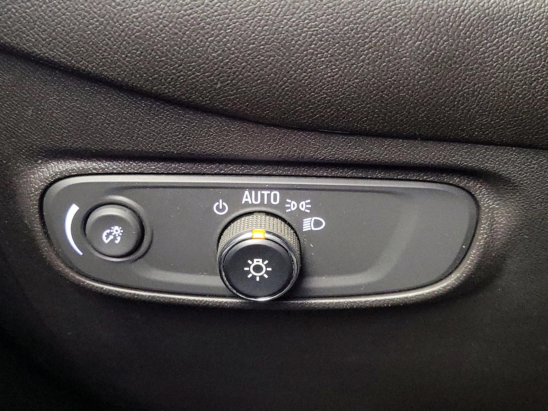 Thumbnail: 2023 Chevrolet Equinox - 13