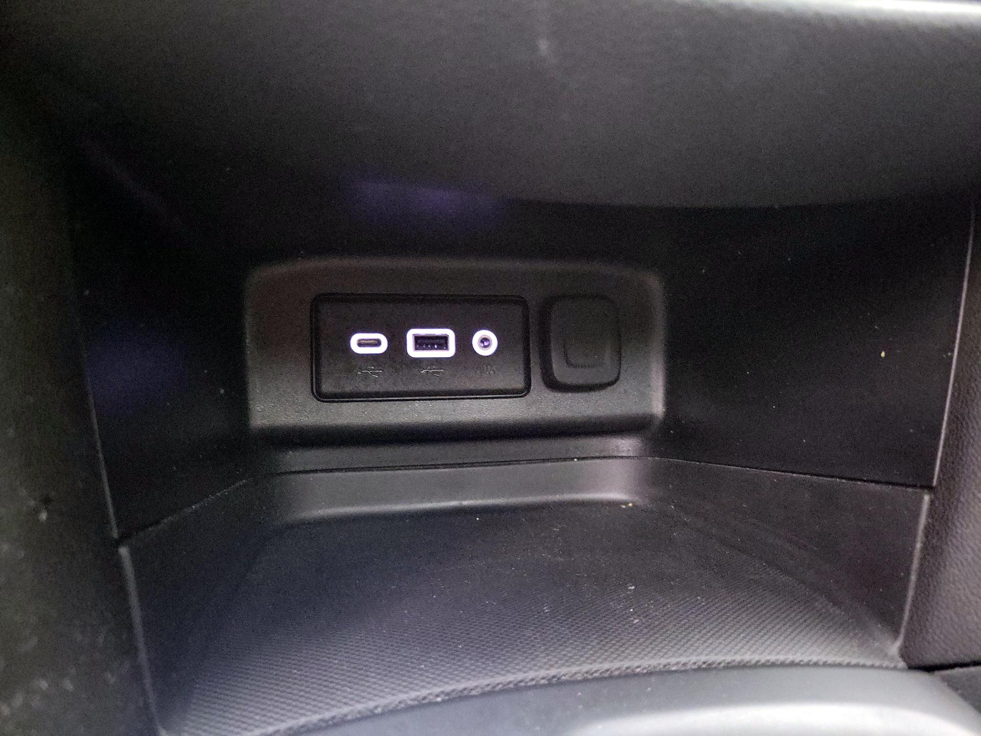 Thumbnail: 2023 Chevrolet Equinox - 18