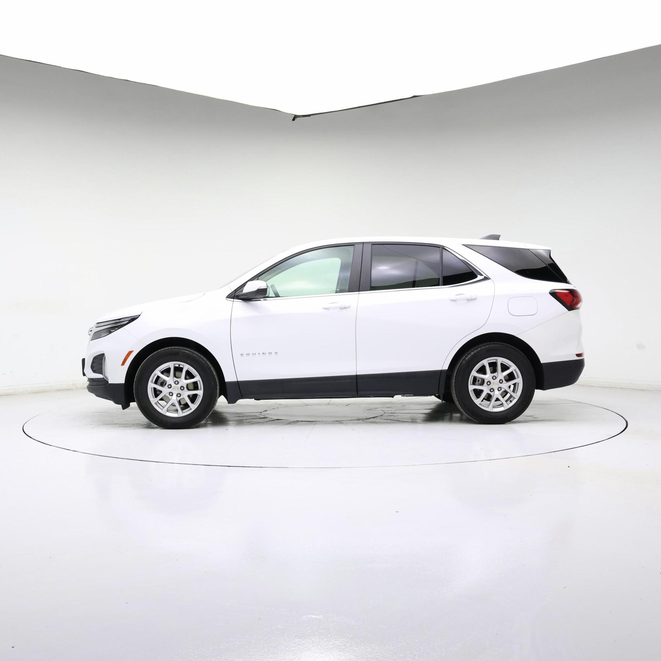 Thumbnail: 2024 Chevrolet Equinox - 3