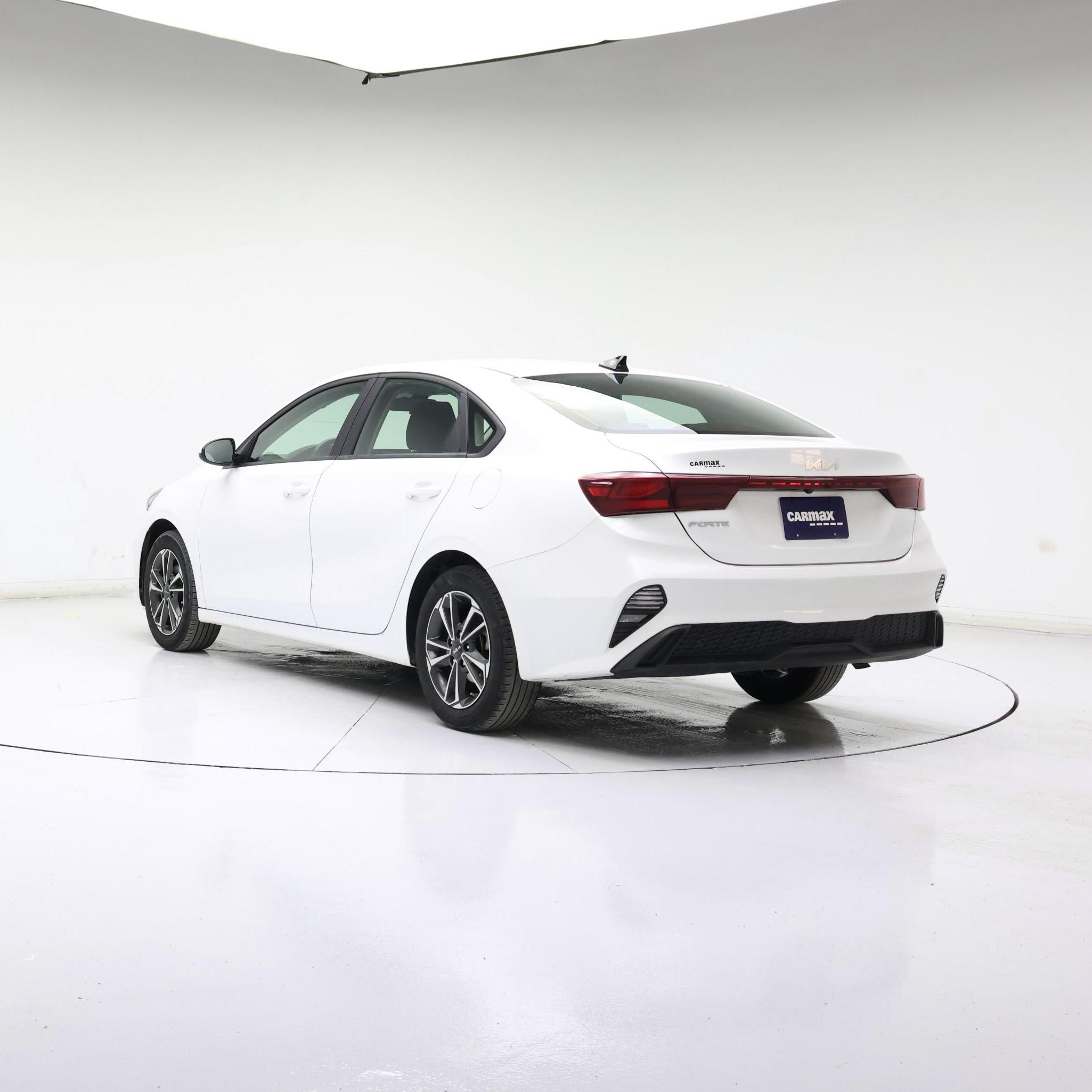 Thumbnail: 2024 Kia Forte - 2