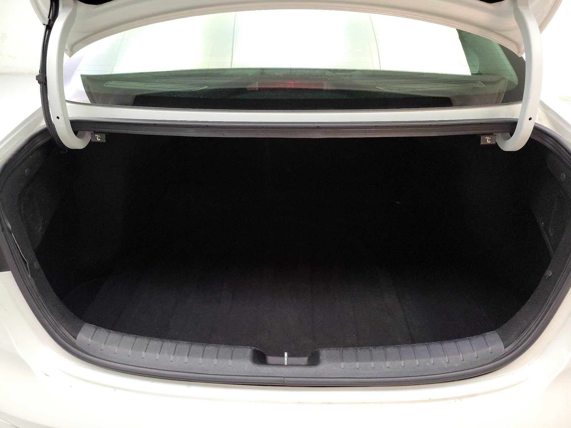 Thumbnail: 2024 Kia Forte - 19