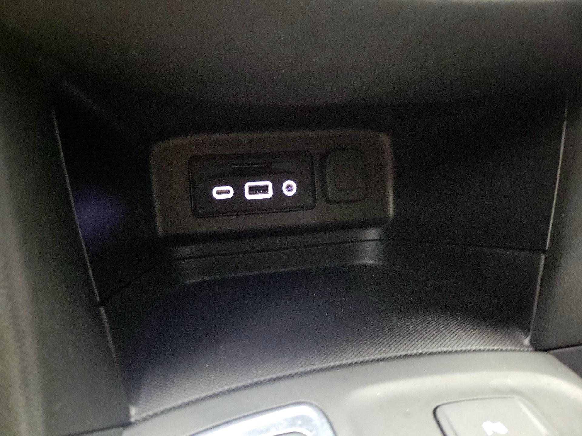 Thumbnail: 2023 Chevrolet Equinox - 18