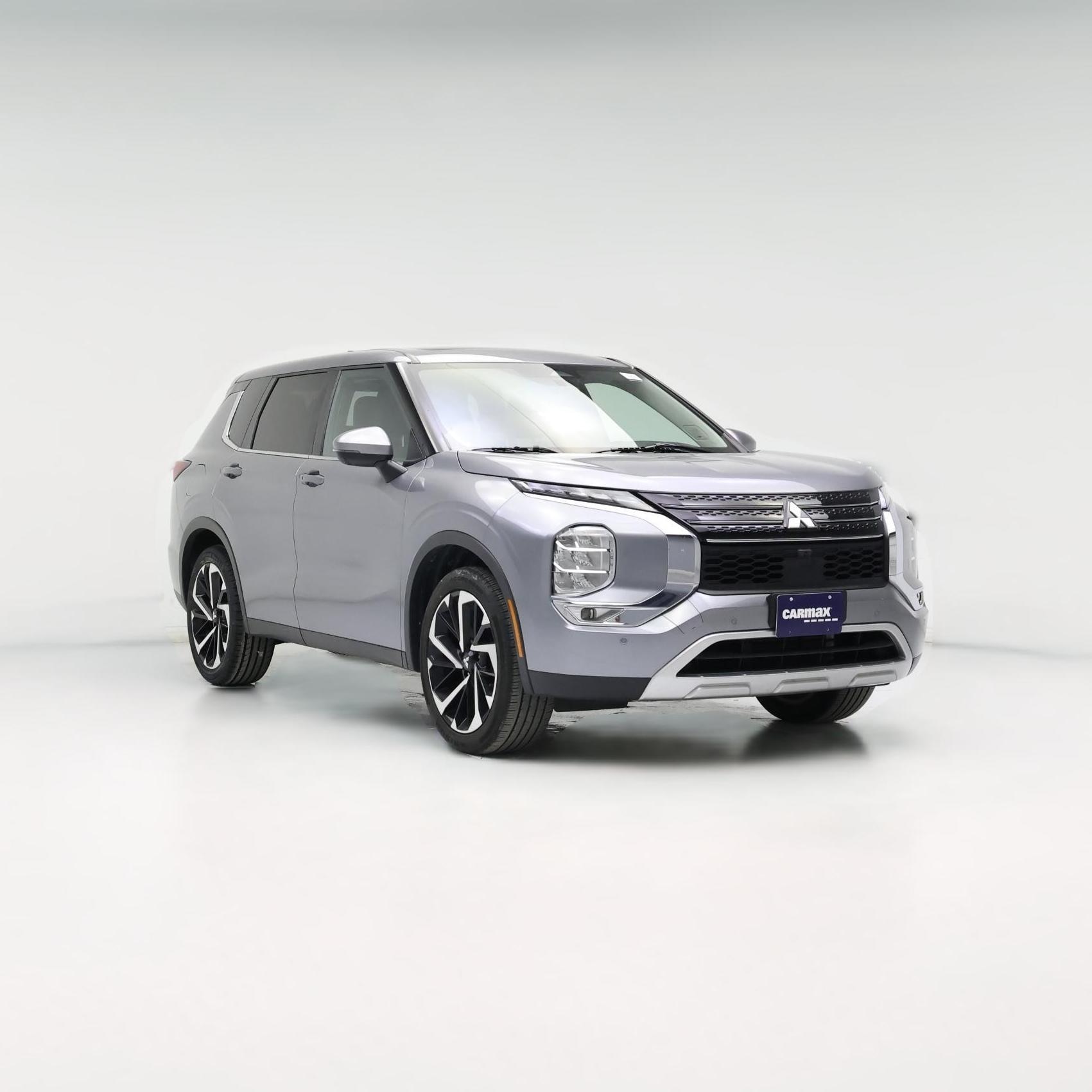 Thumbnail: 2024 Mitsubishi Outlander - 1