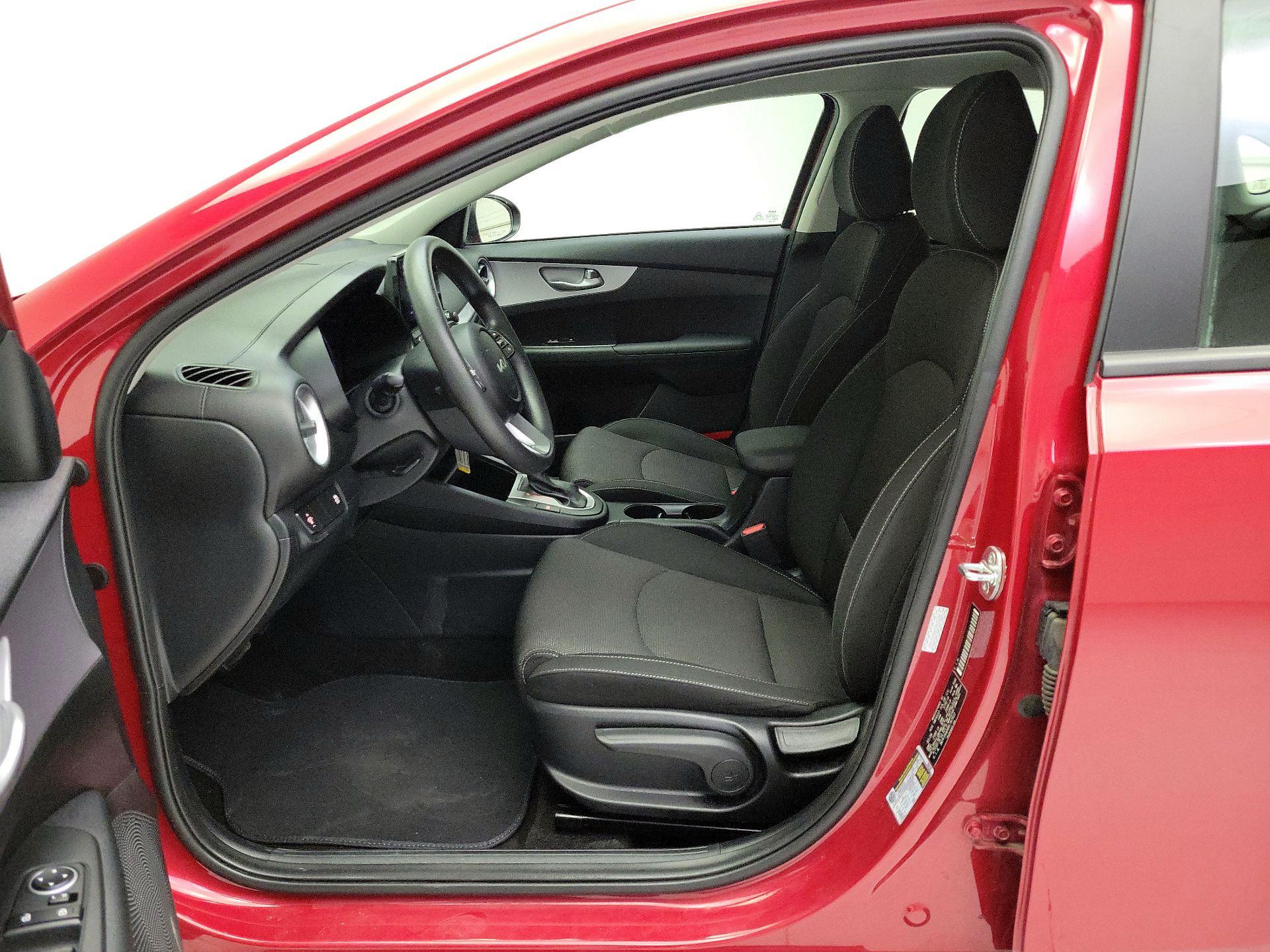 Thumbnail: 2024 Kia Forte - 11