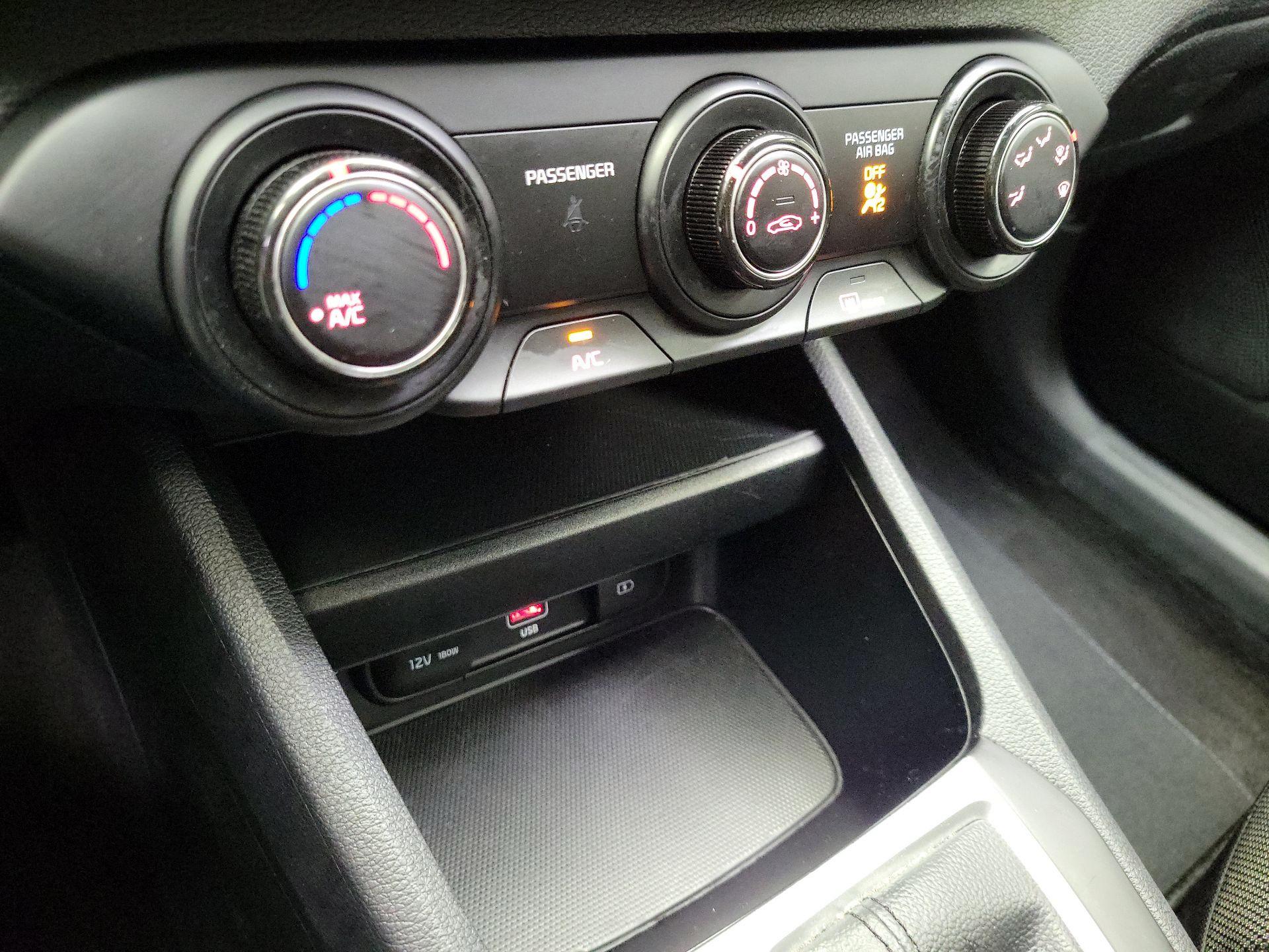 Thumbnail: 2024 Kia Forte - 16