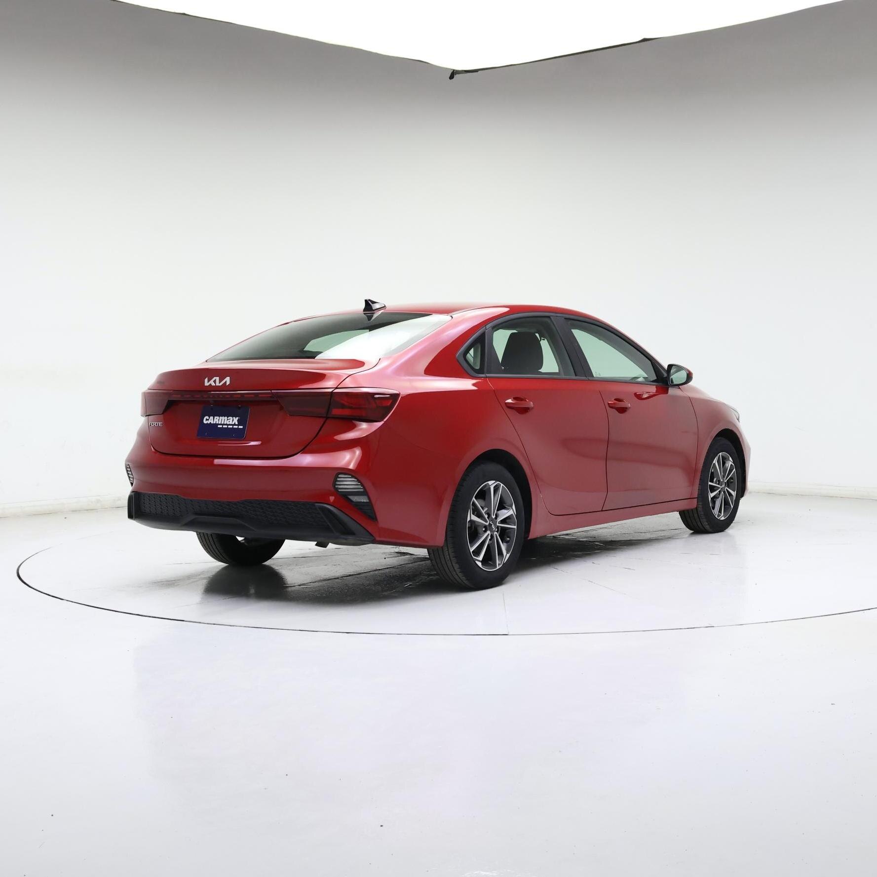 Thumbnail: 2024 Kia Forte - 8