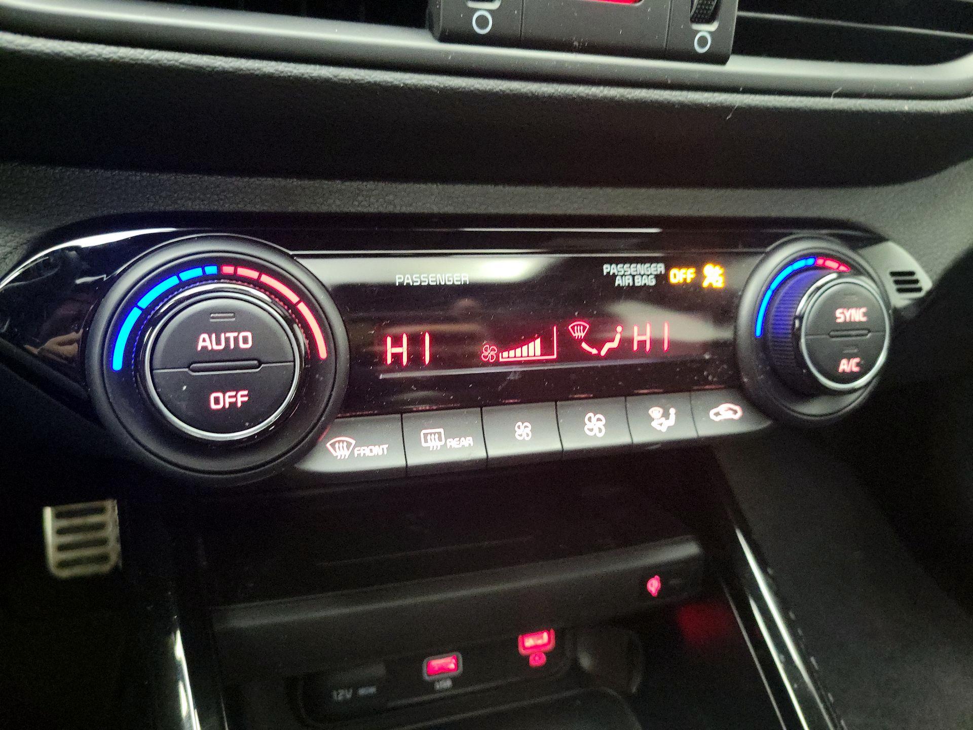 Thumbnail: 2024 Kia Forte - 17