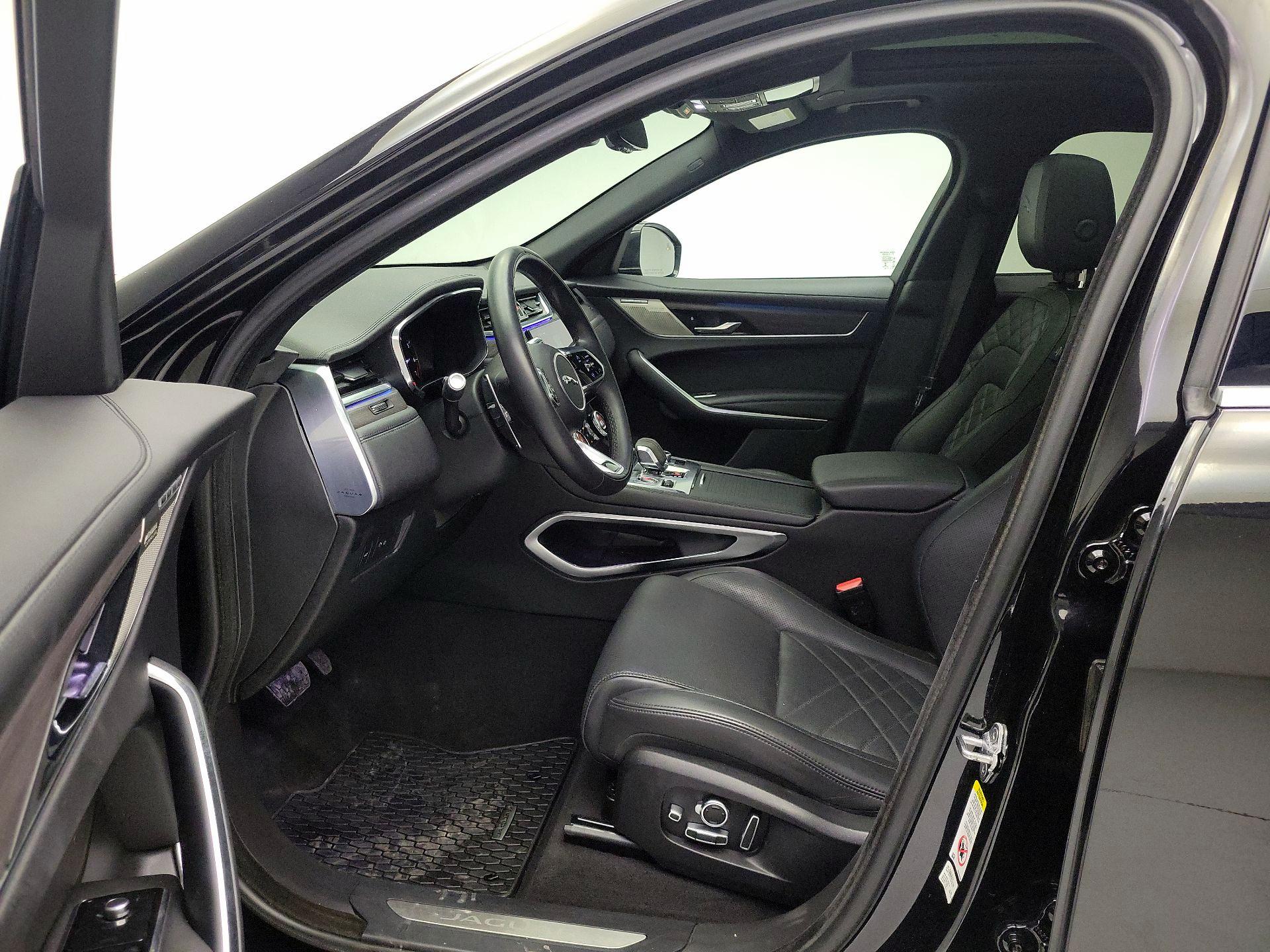 Thumbnail: 2022 Jaguar F-Pace - 11