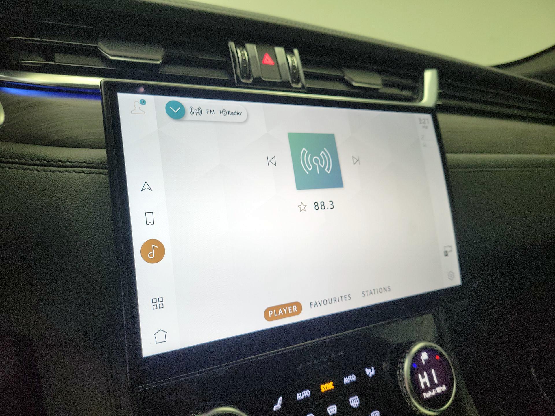 Thumbnail: 2022 Jaguar F-Pace - 14