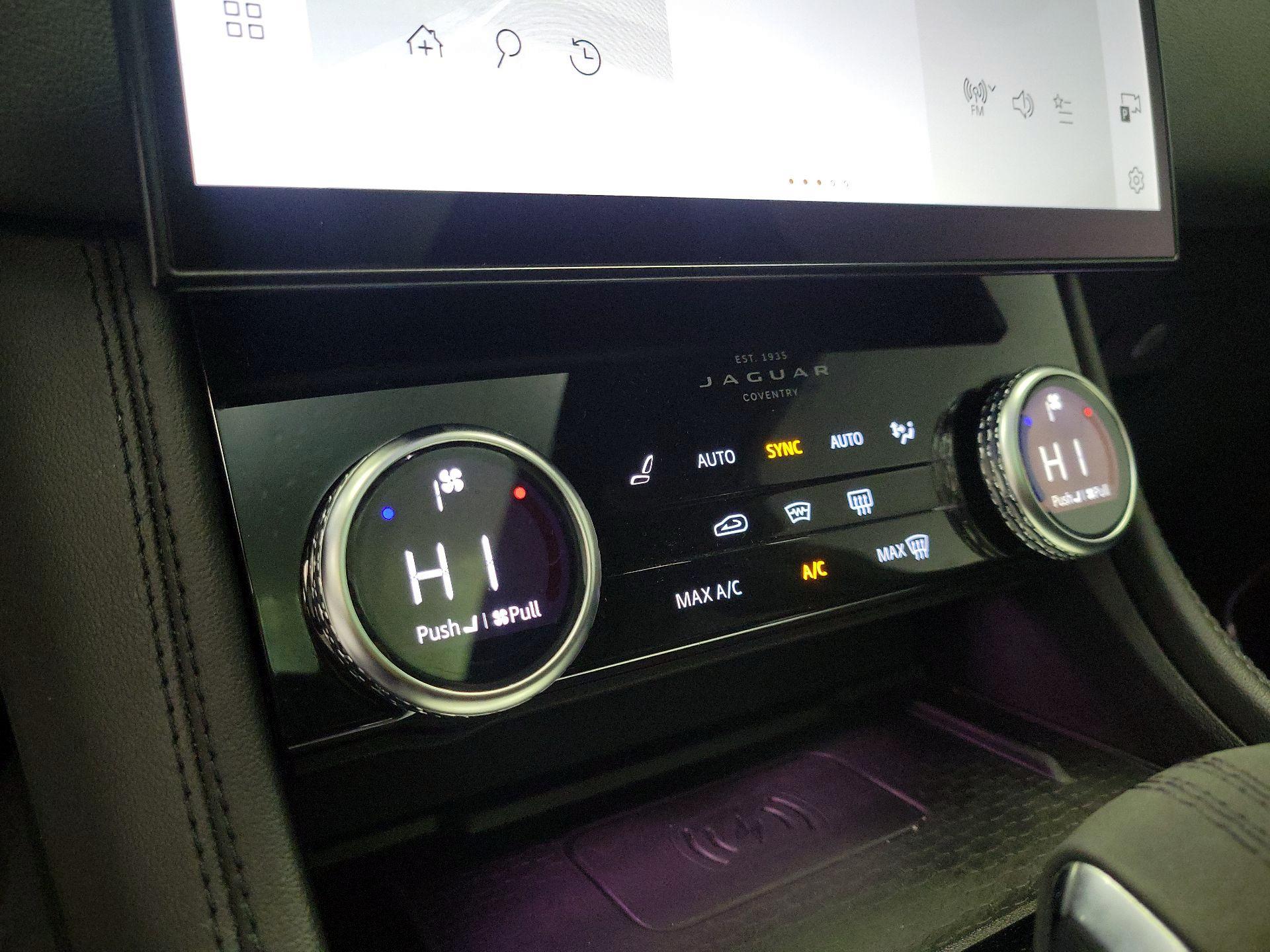 Thumbnail: 2022 Jaguar F-Pace - 15