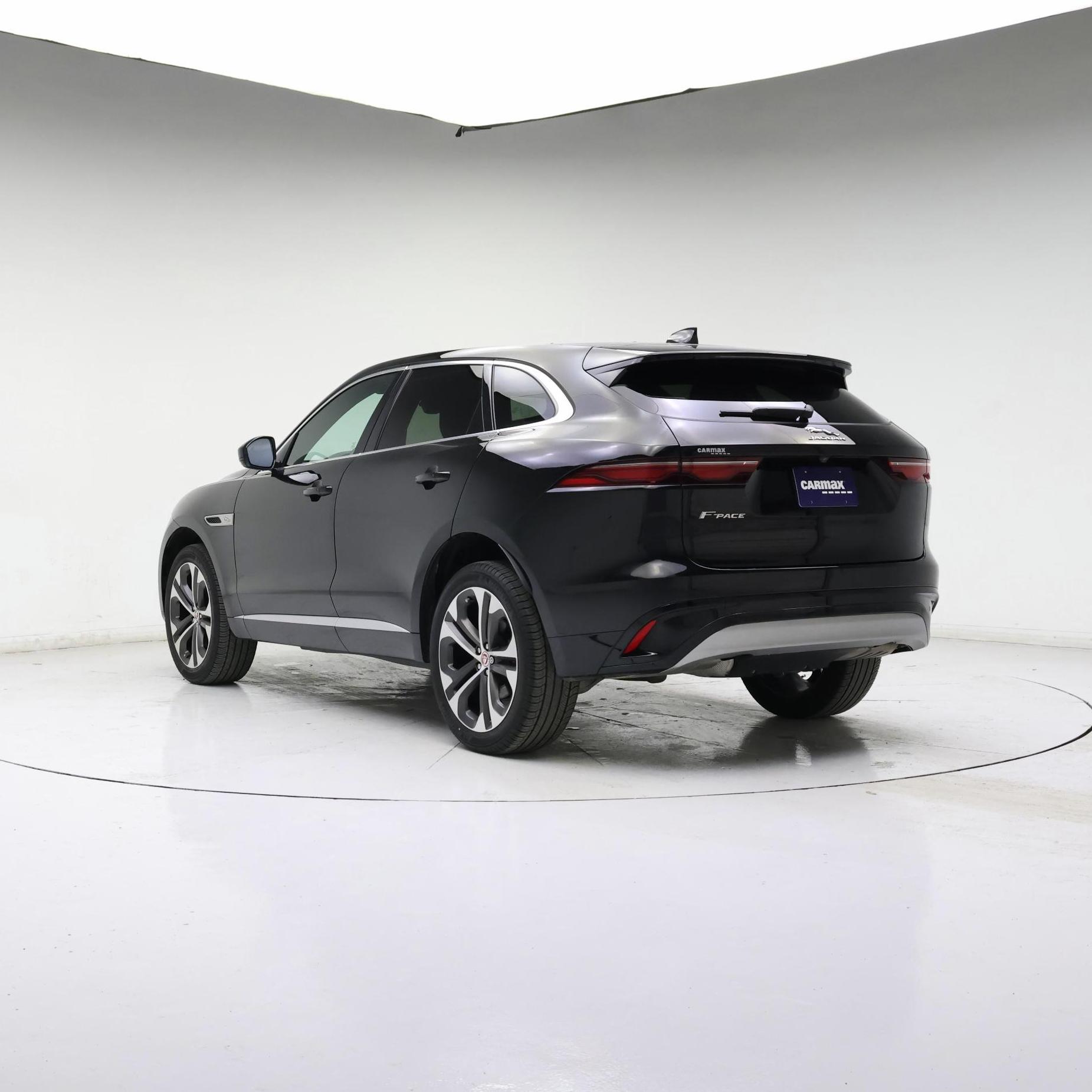 Thumbnail: 2022 Jaguar F-Pace - 2
