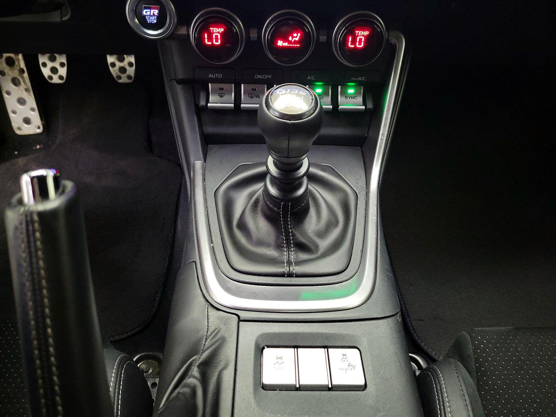 Thumbnail: 2024 Toyota GR86 - 17