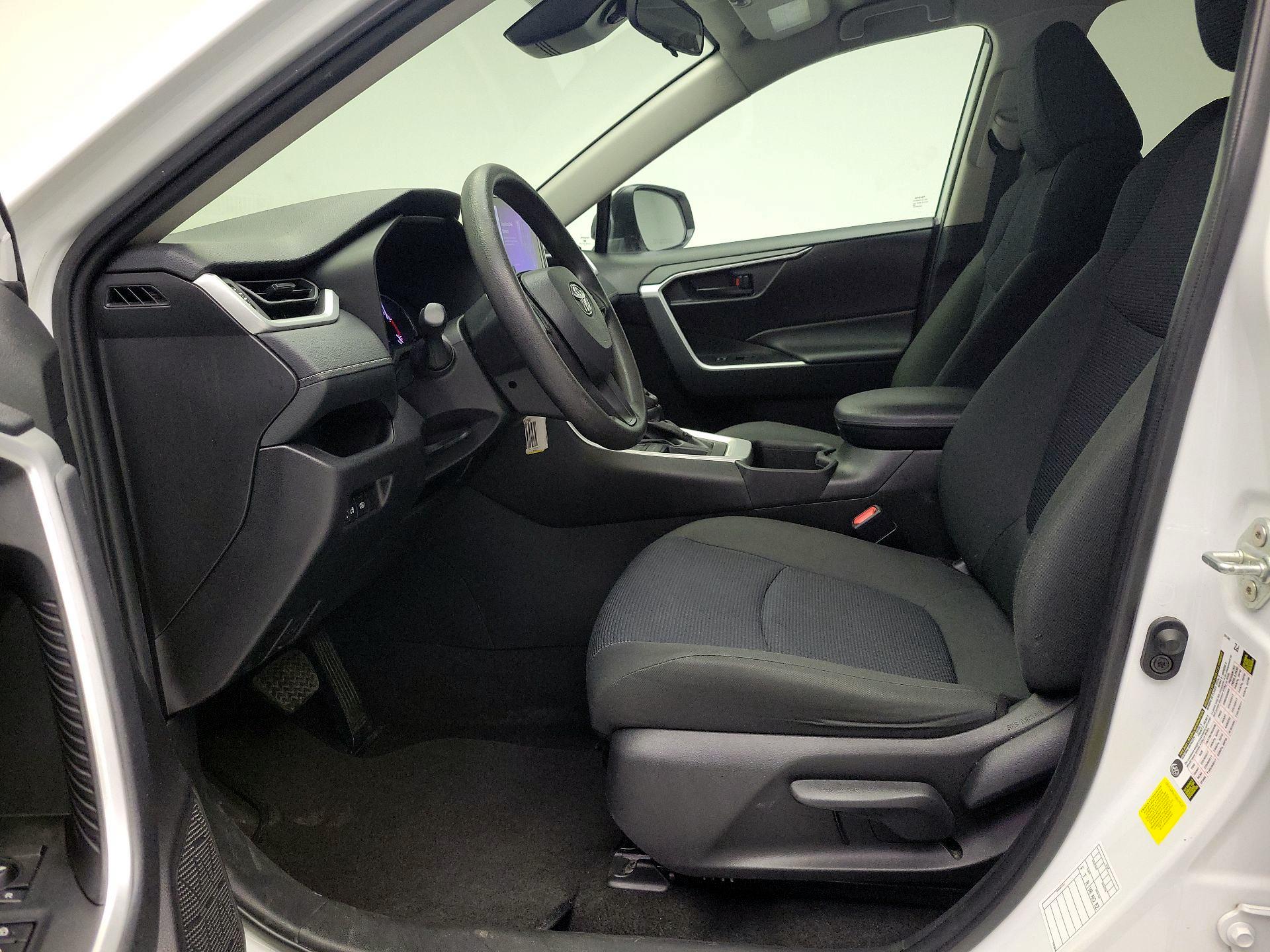 Thumbnail: 2024 Toyota RAV4 - 11