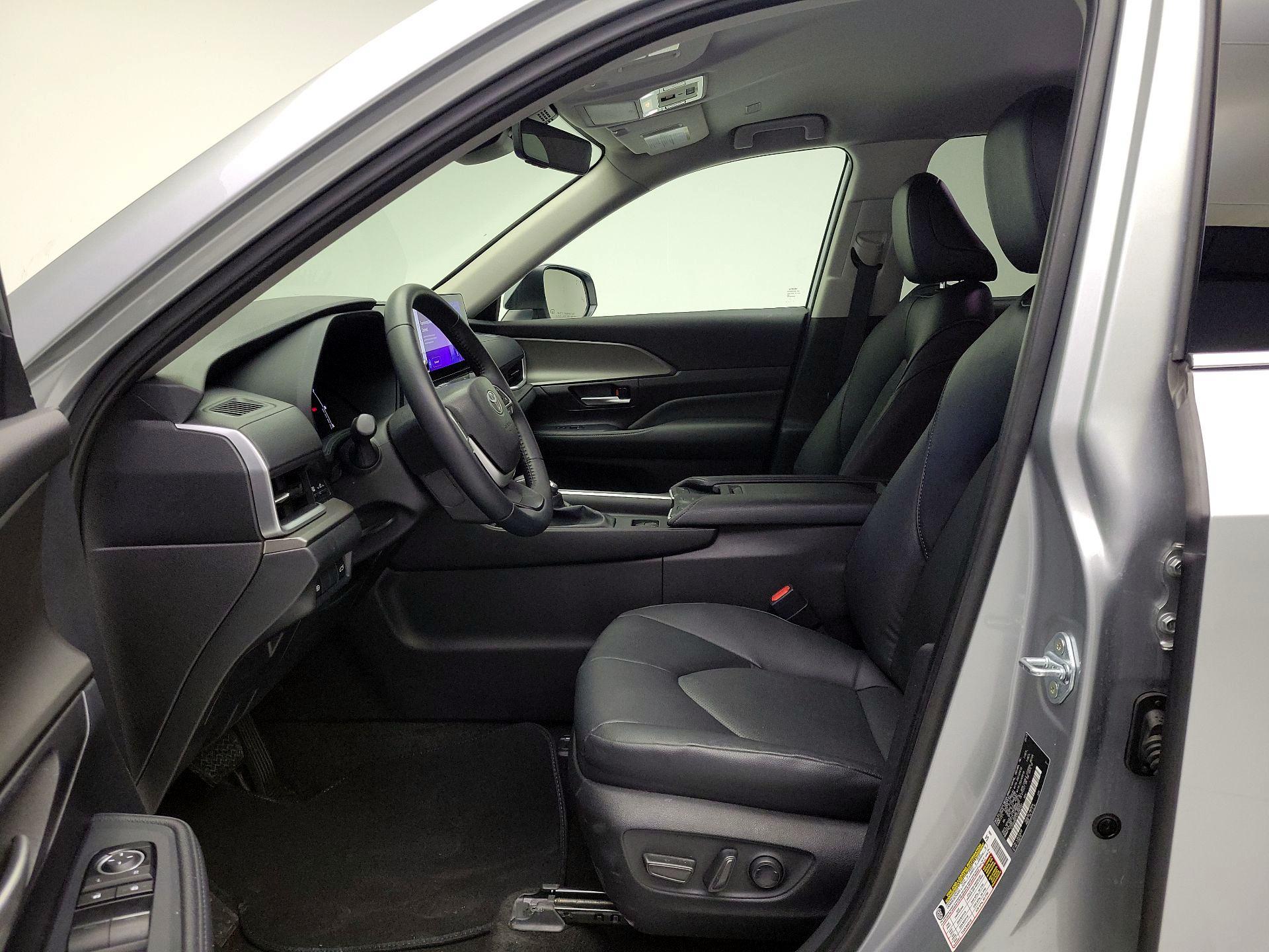 Thumbnail: 2025 Toyota Grand Highlander - 11