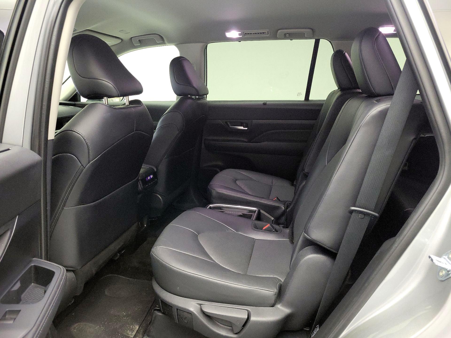 Thumbnail: 2025 Toyota Grand Highlander - 18