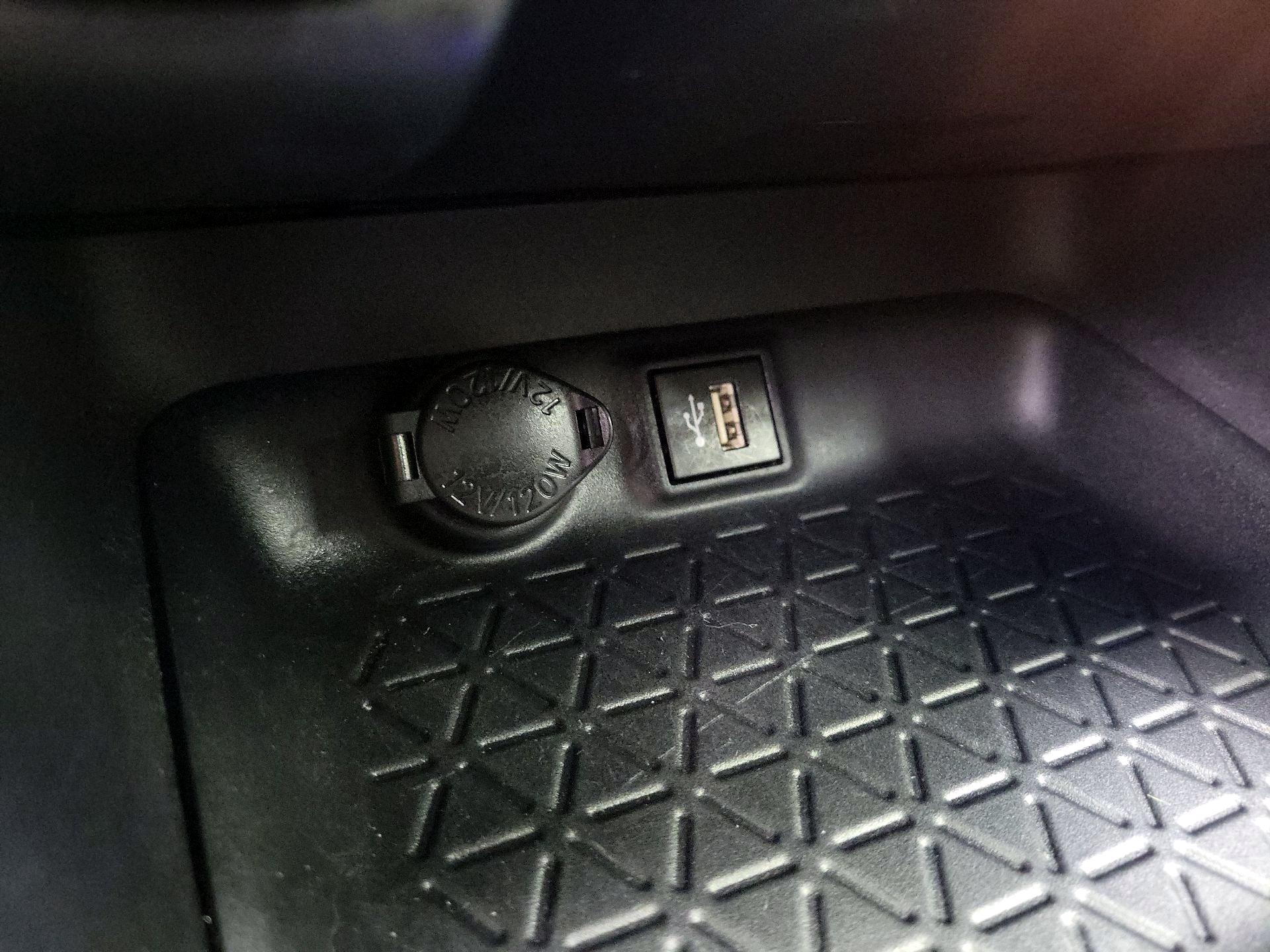 Thumbnail: 2024 Toyota RAV4 - 18