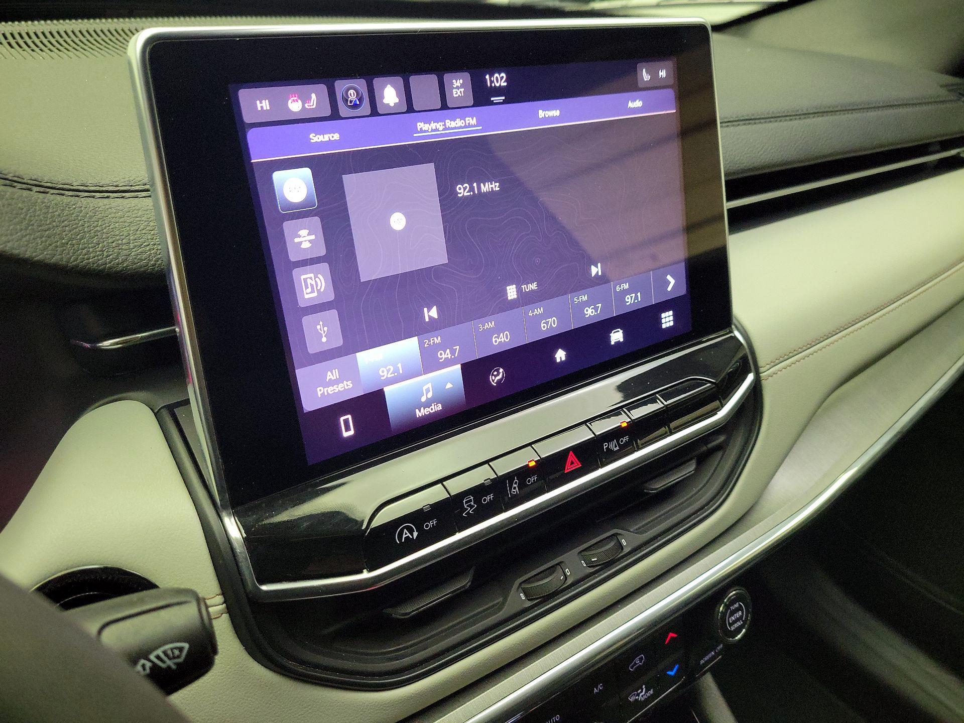 Thumbnail: 2023 Jeep Compass - 15