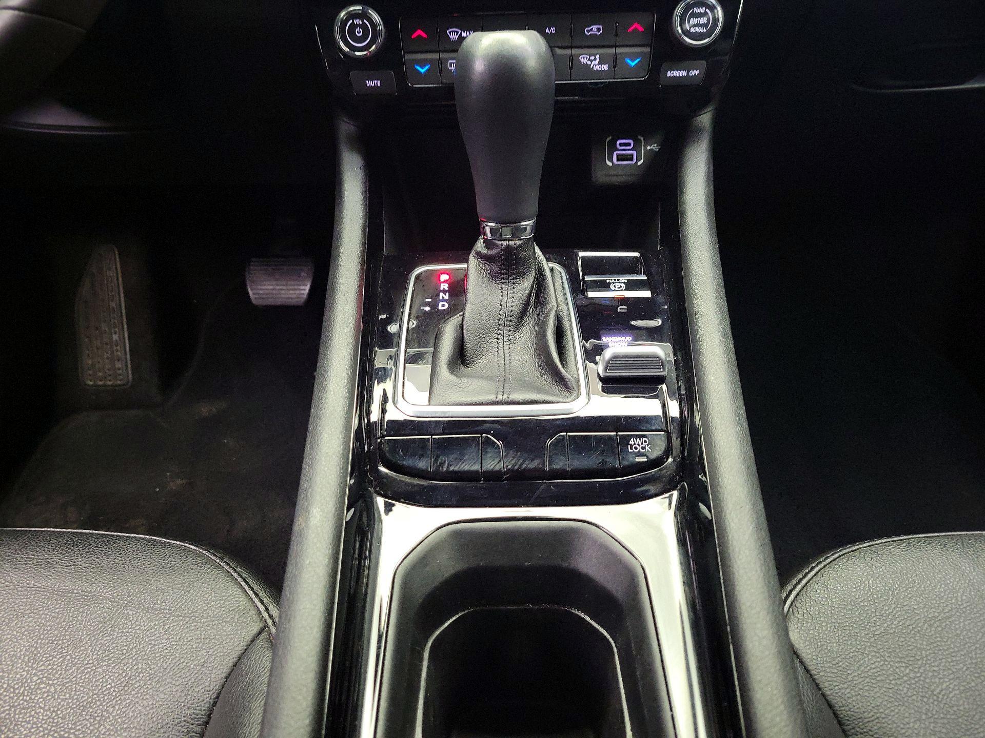 Thumbnail: 2023 Jeep Compass - 17