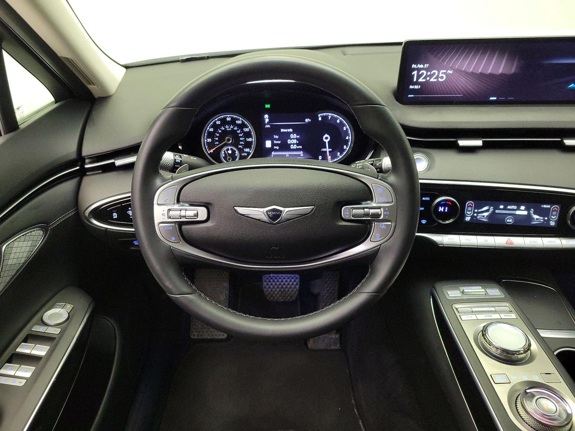 Thumbnail: 2025 Genesis GV70 - 10