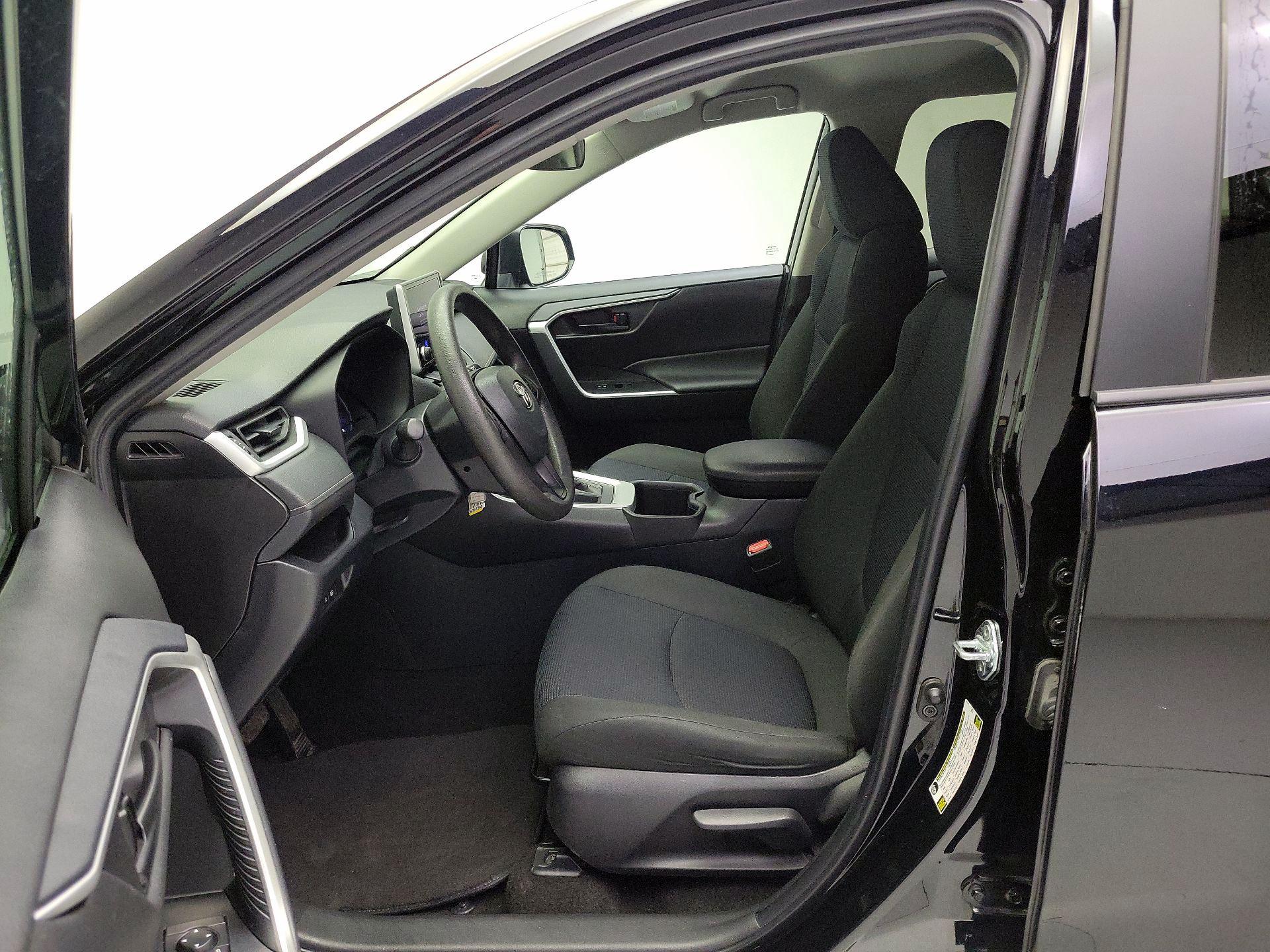 Thumbnail: 2024 Toyota RAV4 - 11