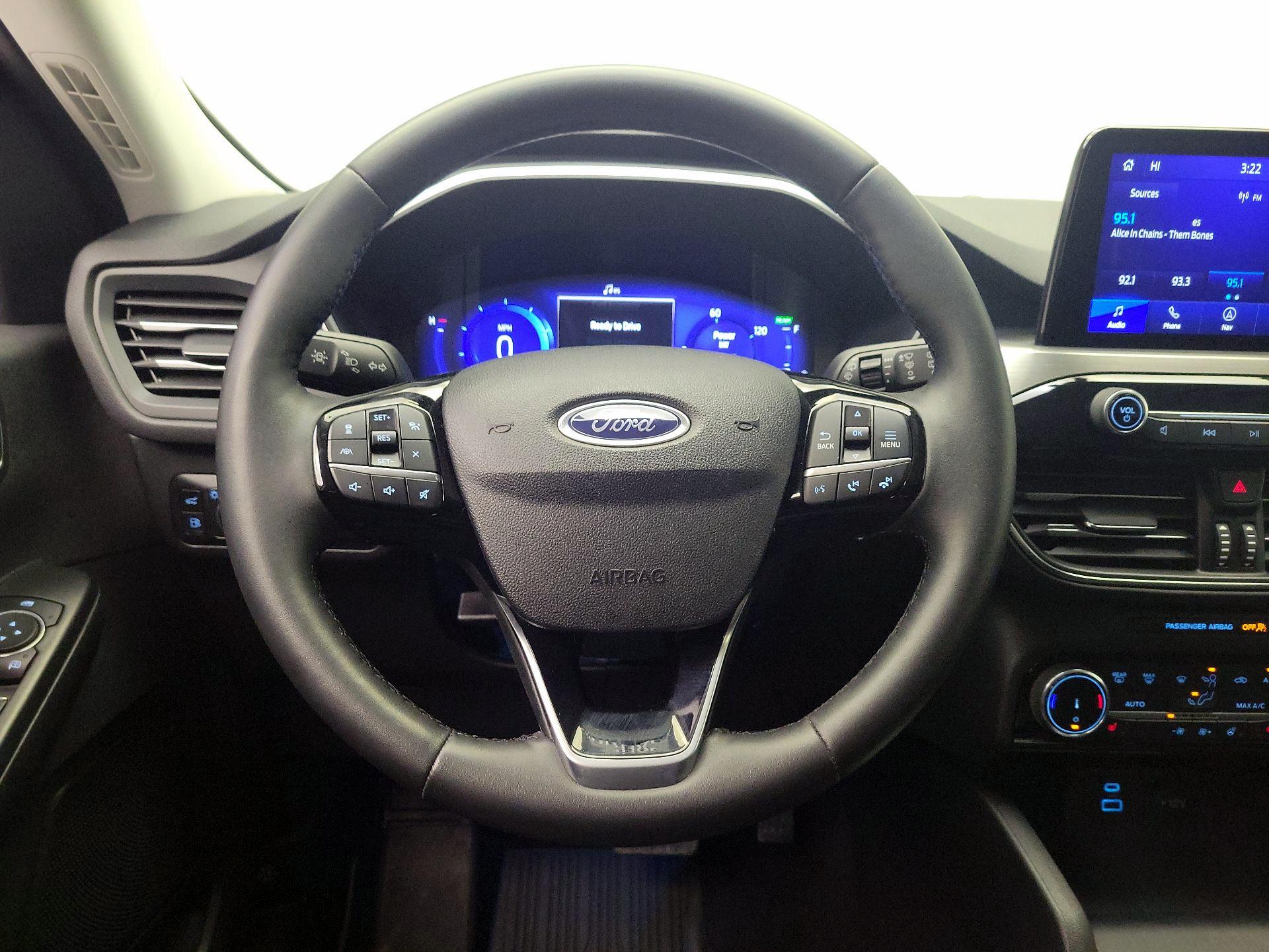 Thumbnail: 2022 Ford Escape - 10