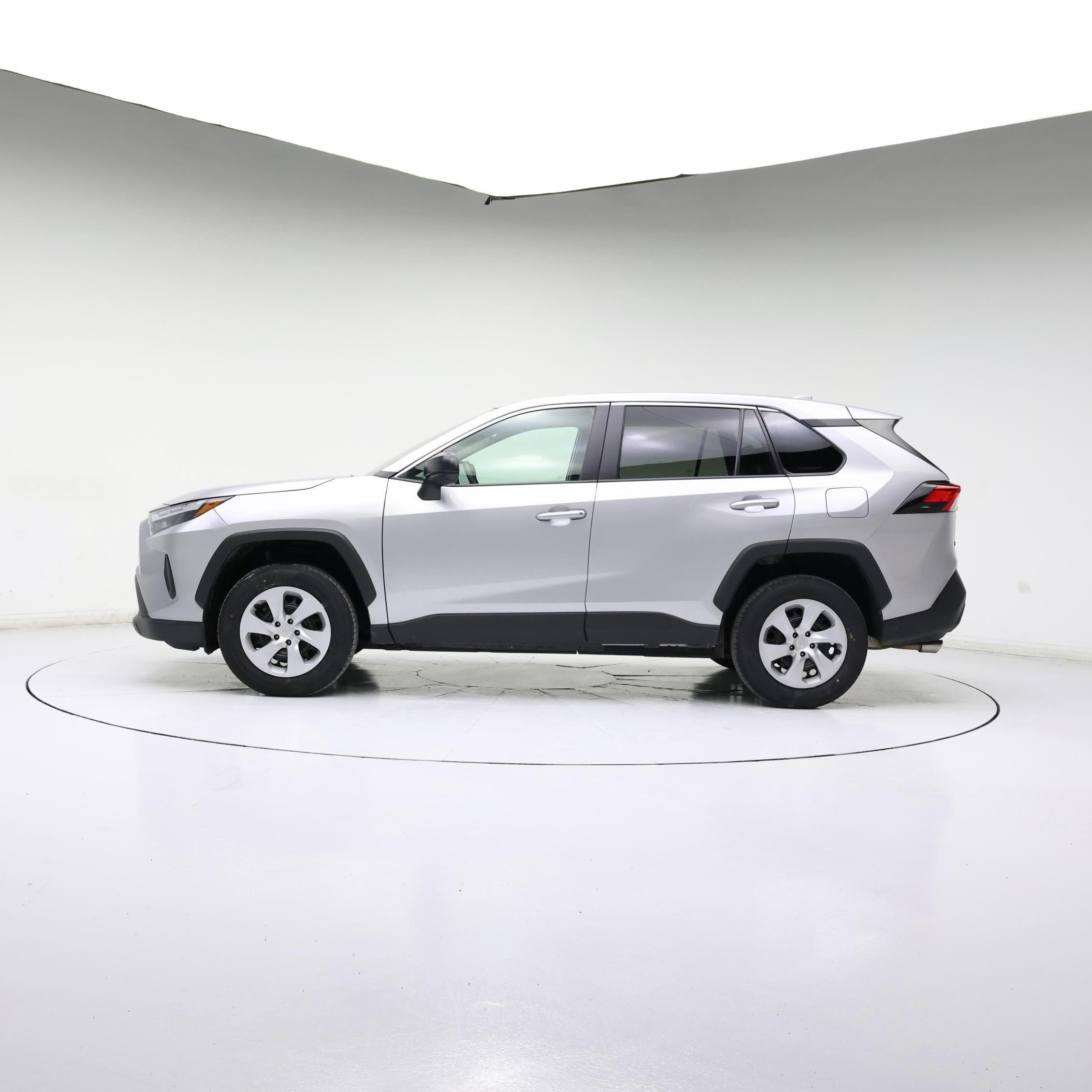 Thumbnail: 2024 Toyota RAV4 - 3
