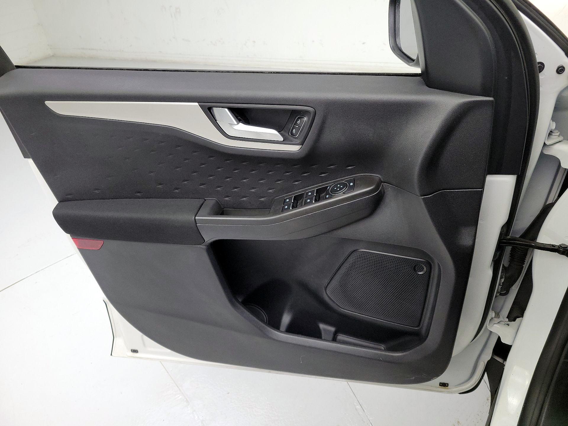 Thumbnail: 2020 Ford Escape - 12