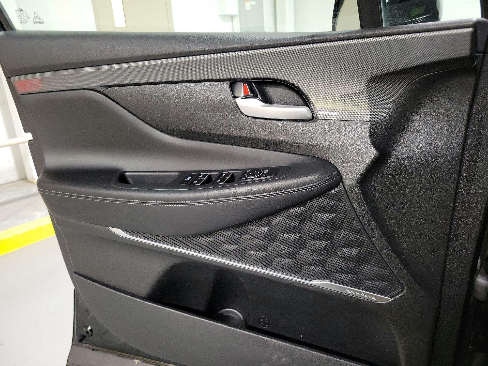 Thumbnail: 2021 Hyundai Santa Fe - 10