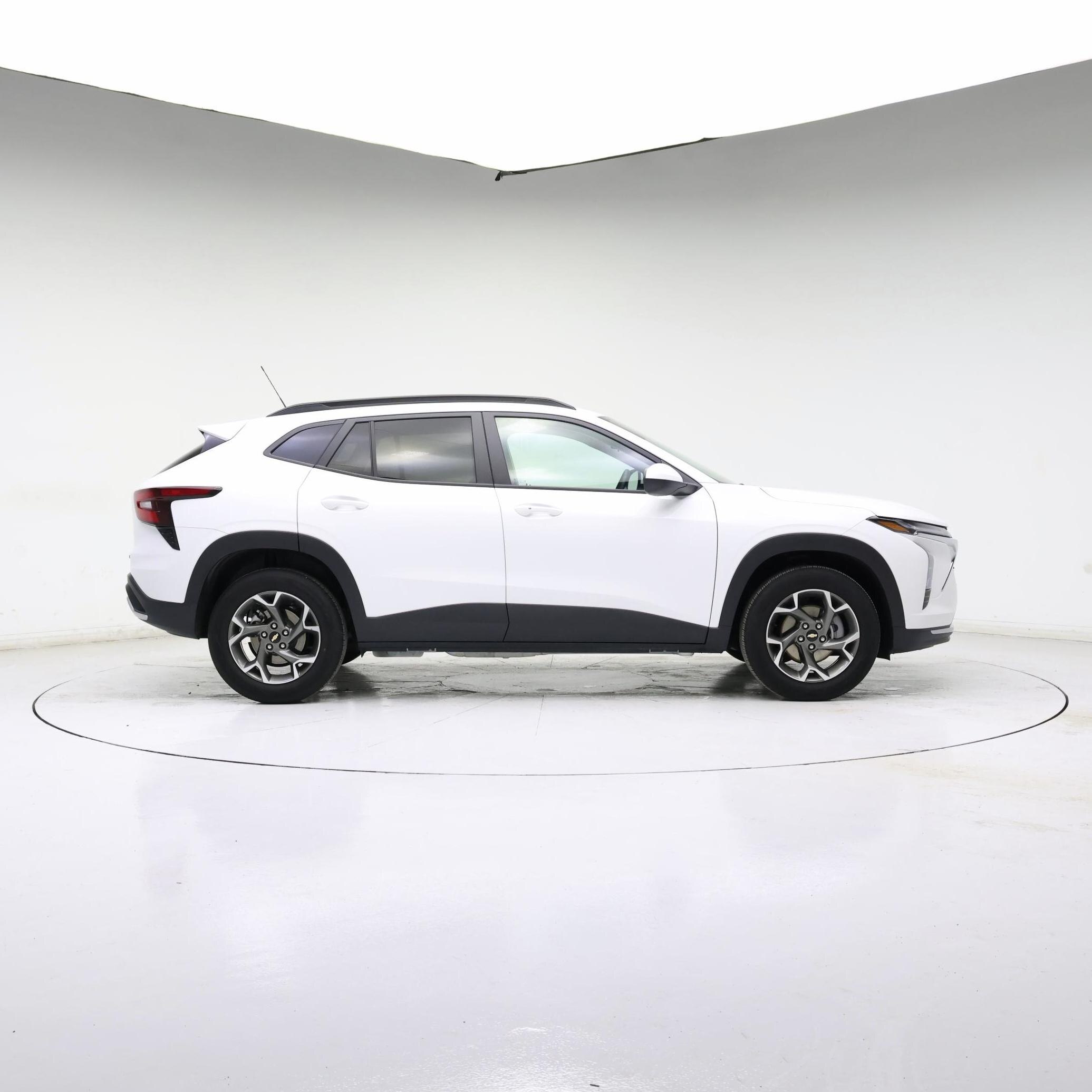 Thumbnail: 2025 Chevrolet Trax - 7