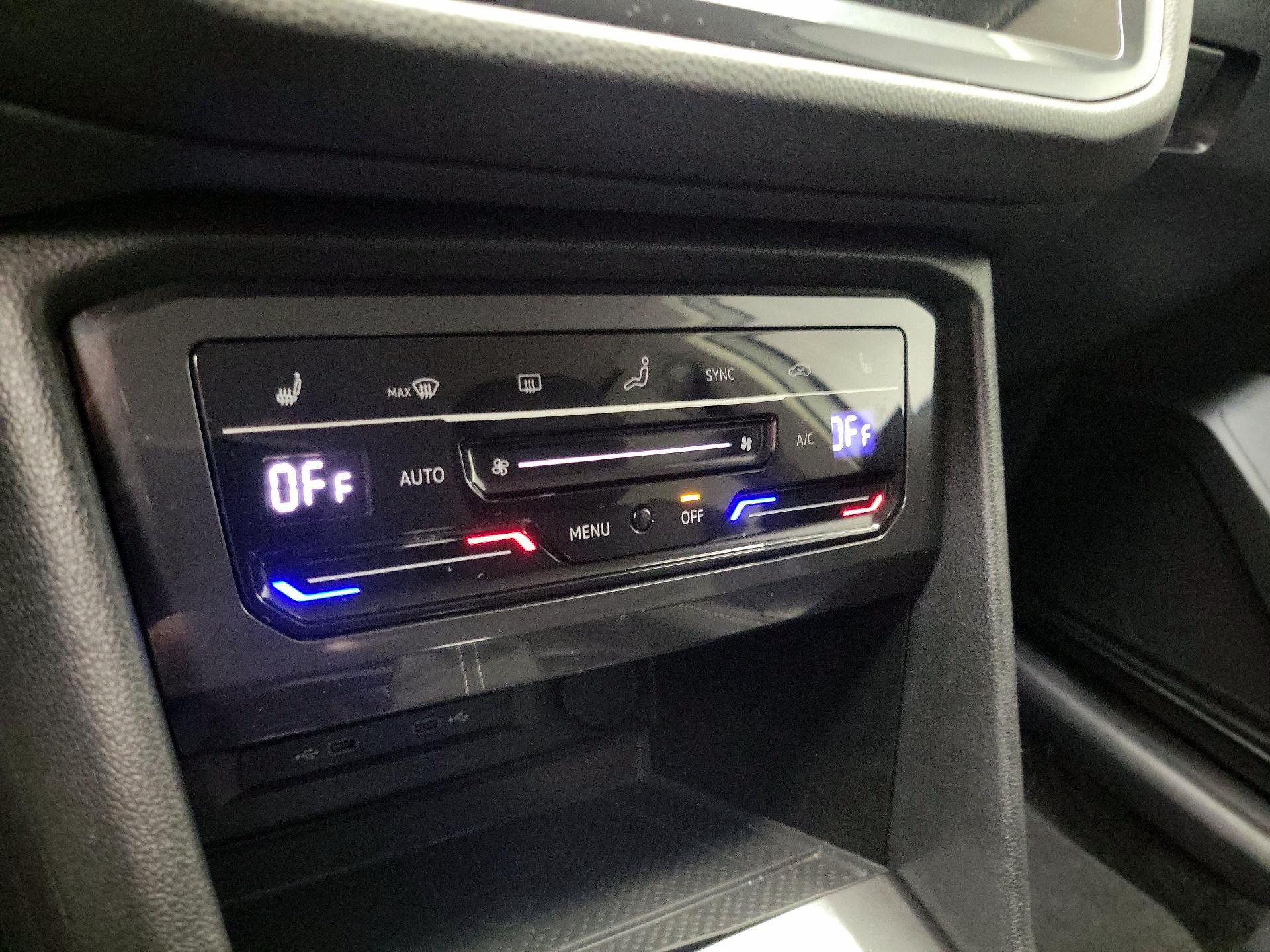 Thumbnail: 2024 Volkswagen Tiguan - 16