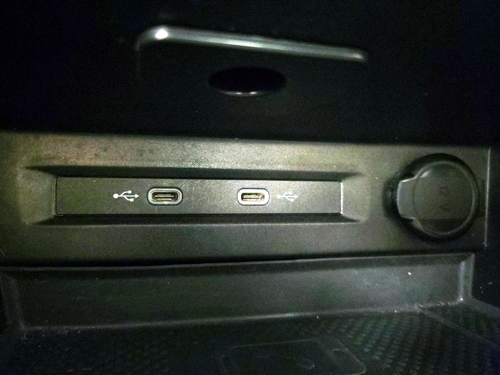 Thumbnail: 2024 Volkswagen Tiguan - 18