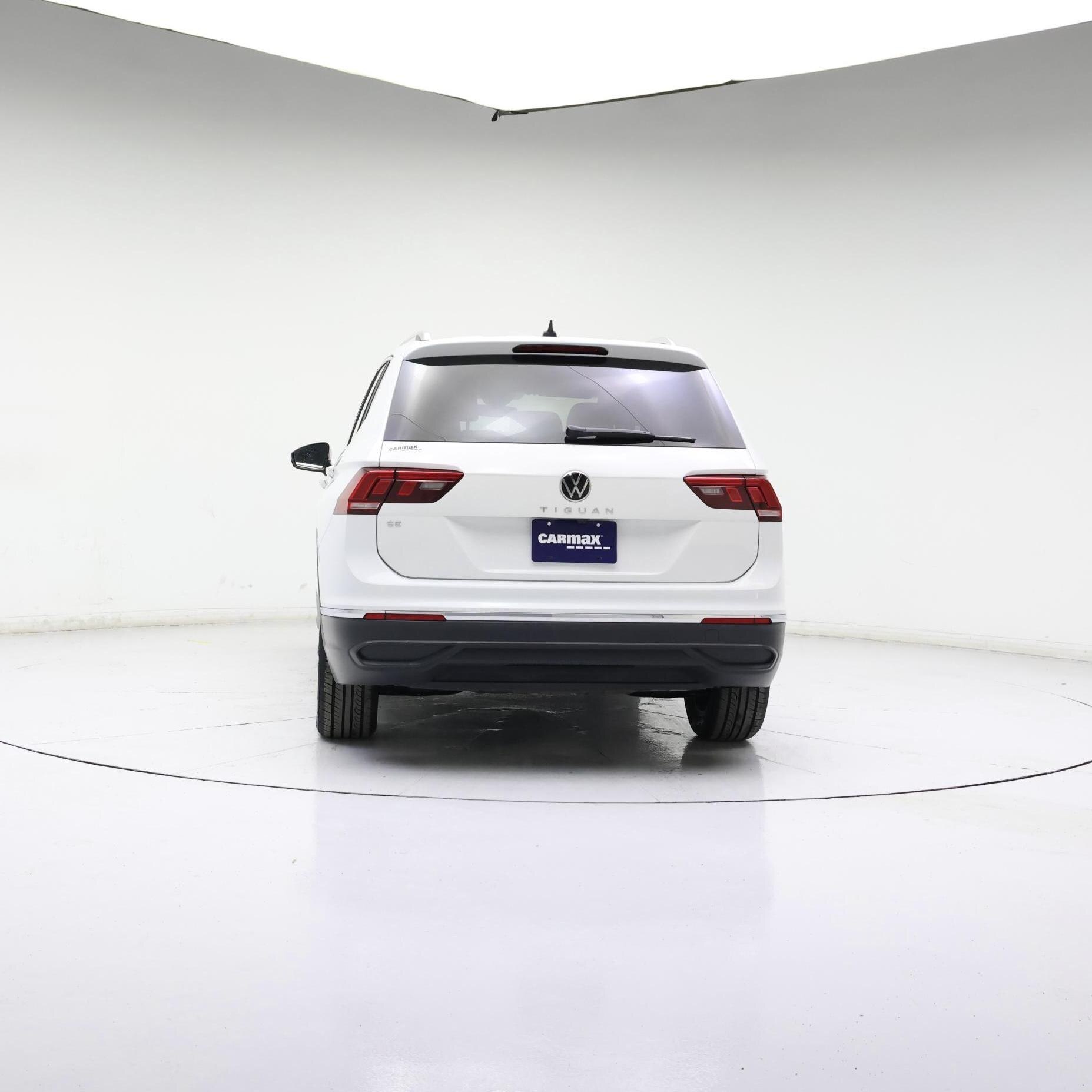 Thumbnail: 2024 Volkswagen Tiguan - 6