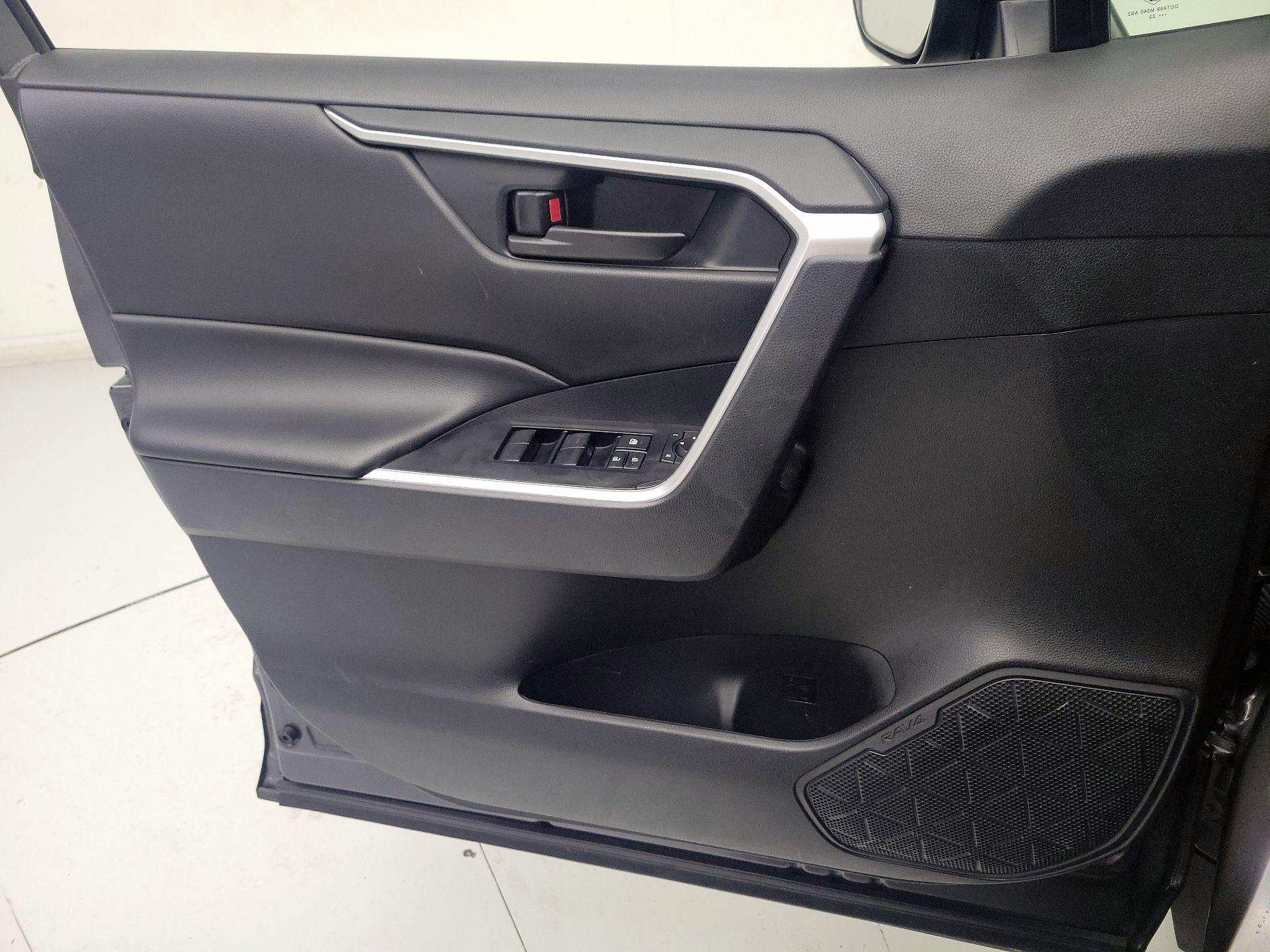 Thumbnail: 2023 Toyota RAV4 - 12