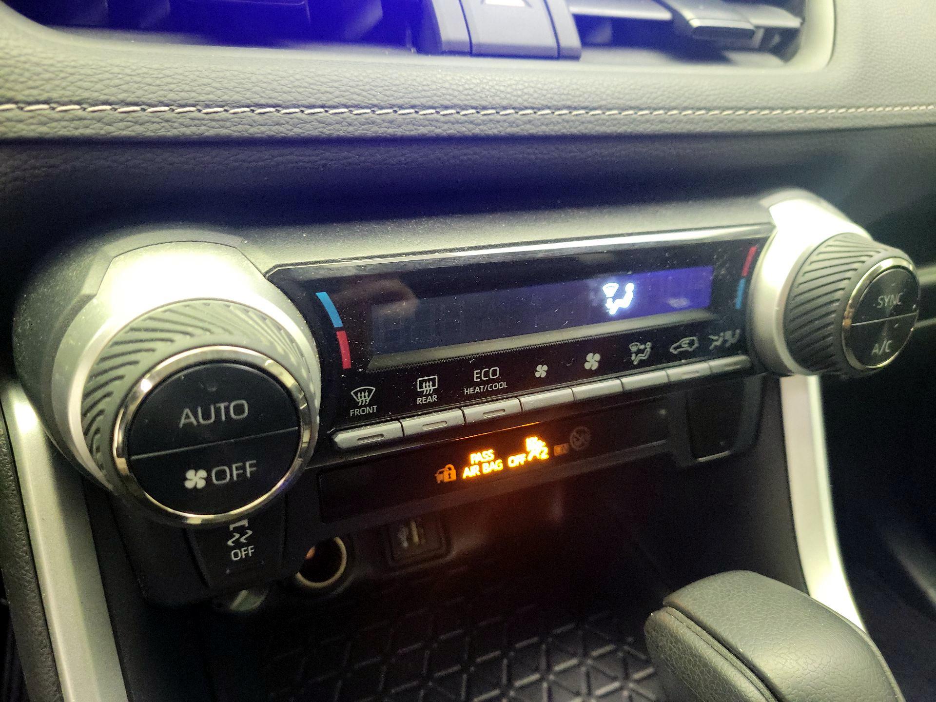 Thumbnail: 2023 Toyota RAV4 - 16