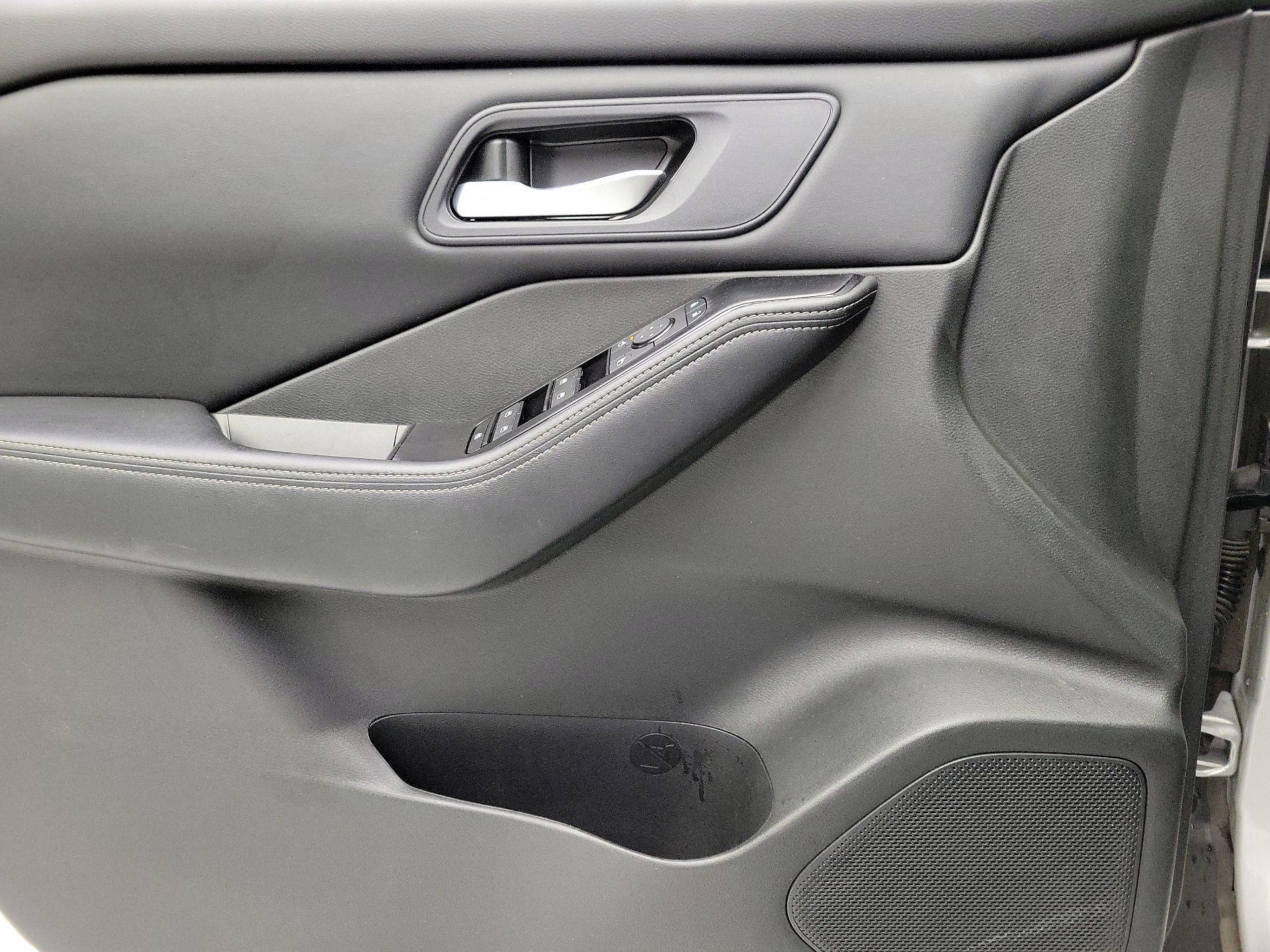 Thumbnail: 2024 Nissan Rogue - 12