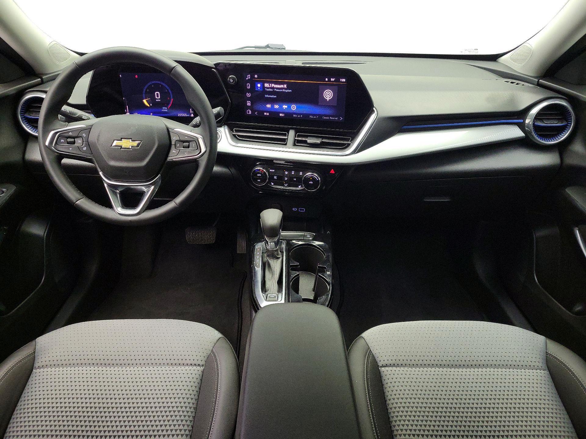 Thumbnail: 2025 Chevrolet Trax - 9