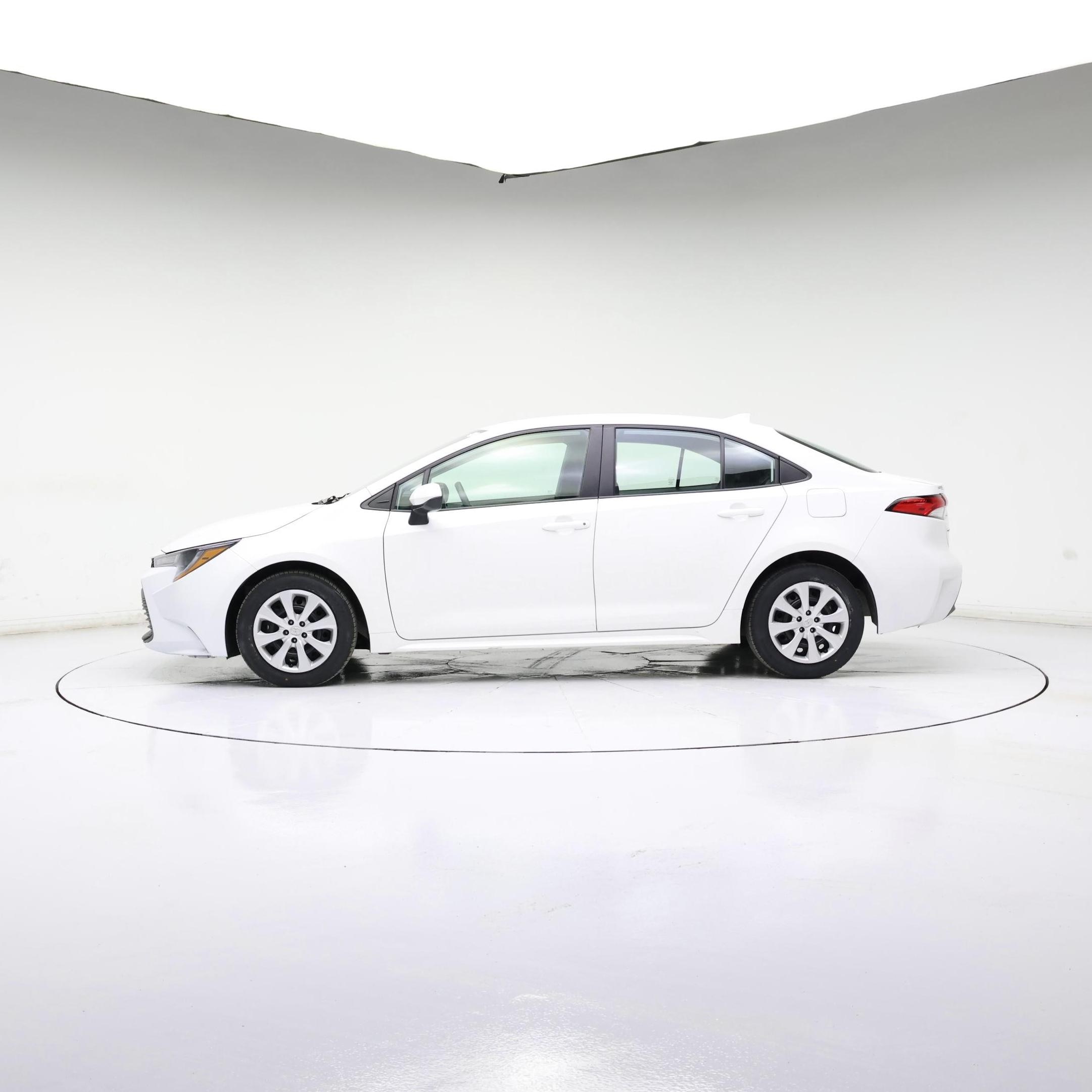 Thumbnail: 2024 Toyota Corolla - 3