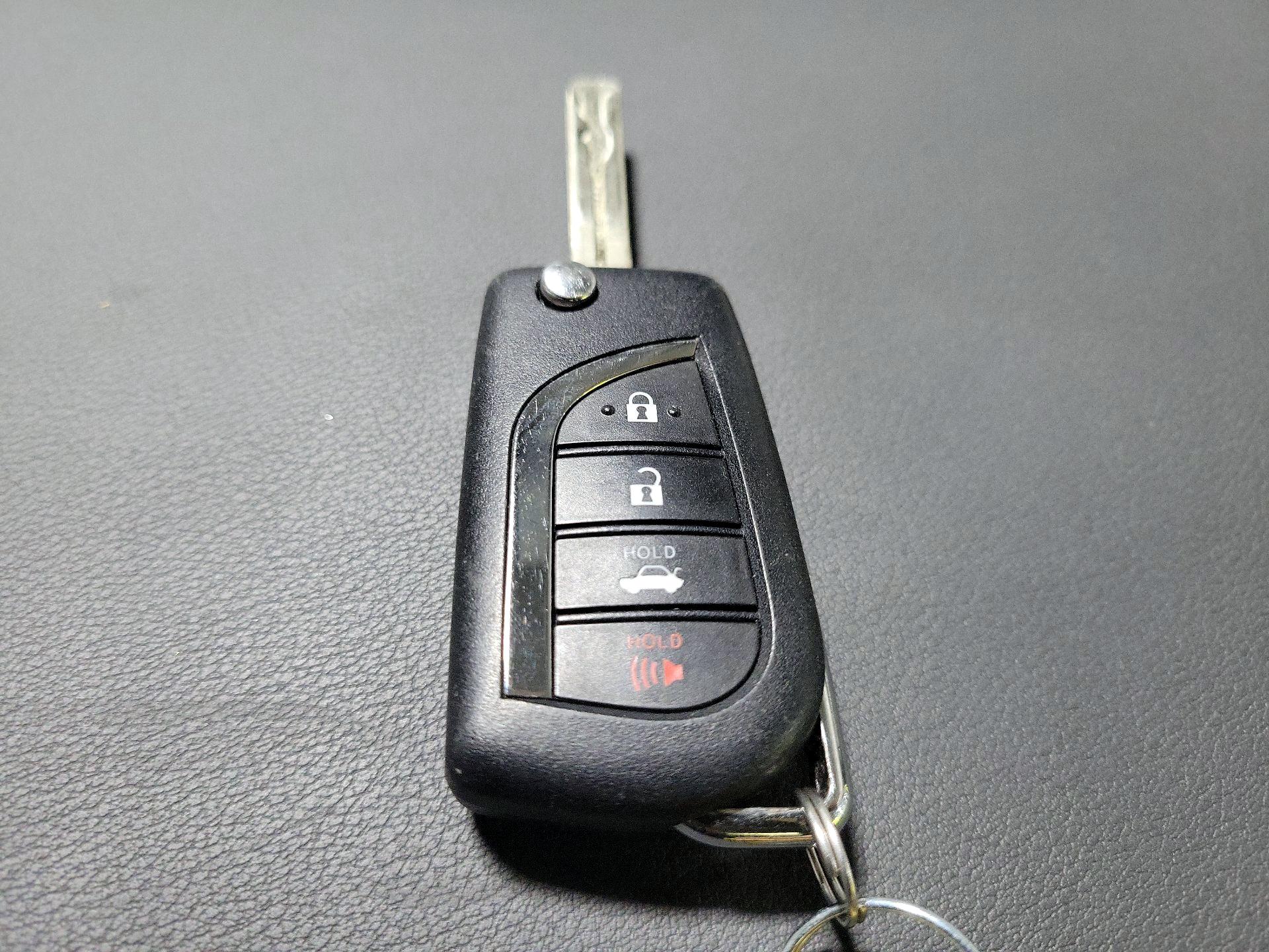 Thumbnail: 2025 Toyota Corolla - 20