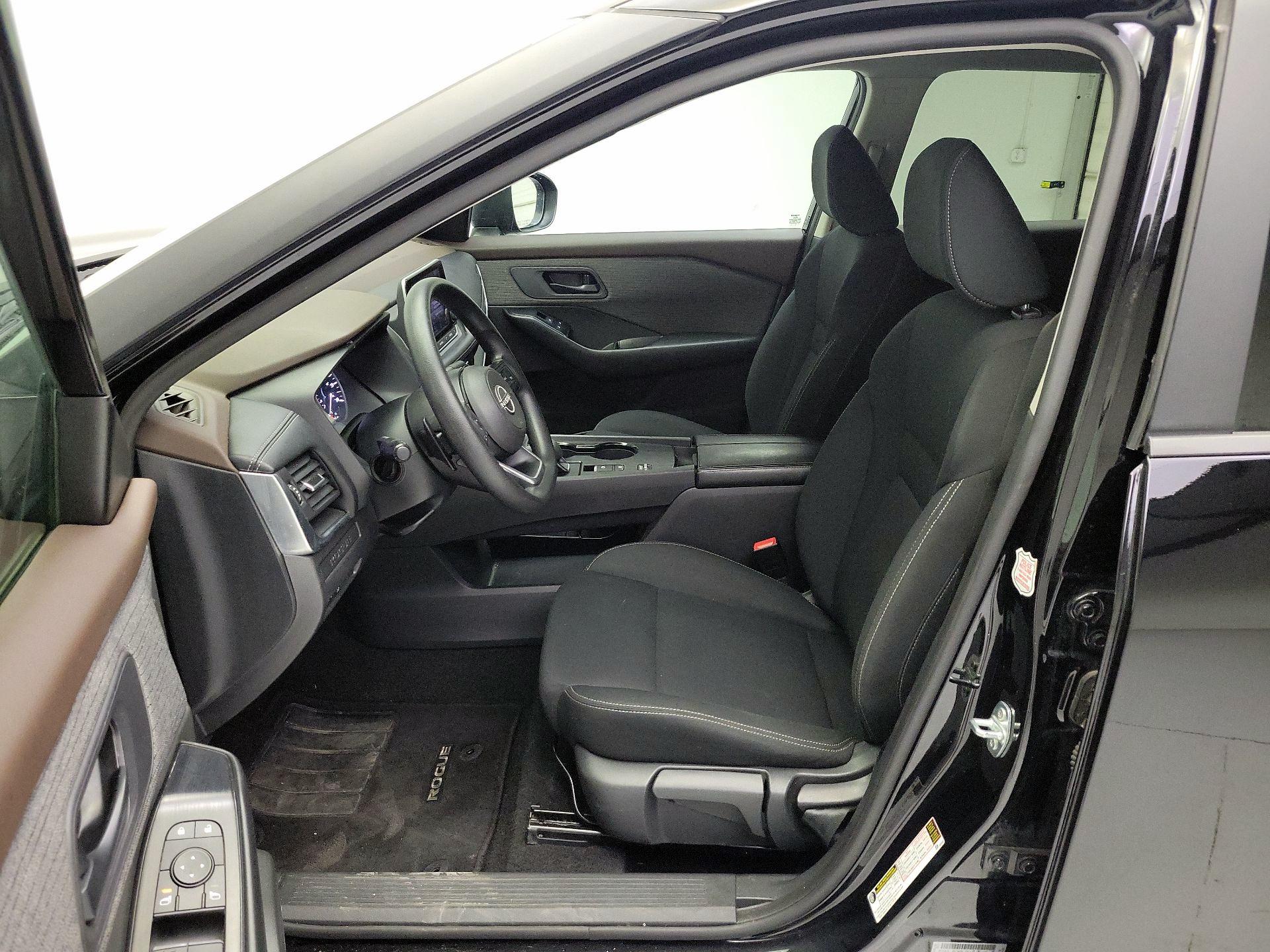 Thumbnail: 2023 Nissan Rogue - 11