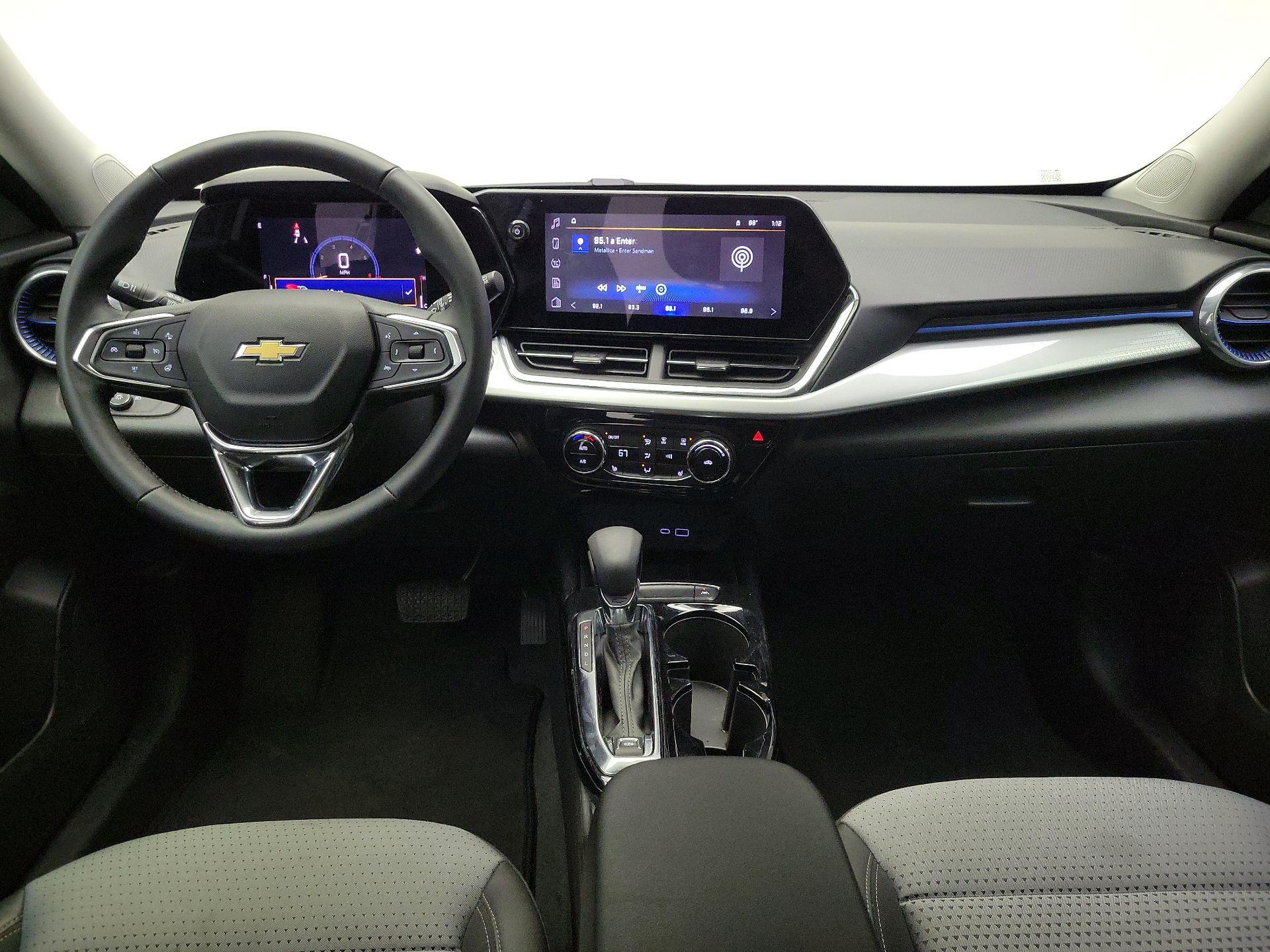 Thumbnail: 2025 Chevrolet Trax - 9