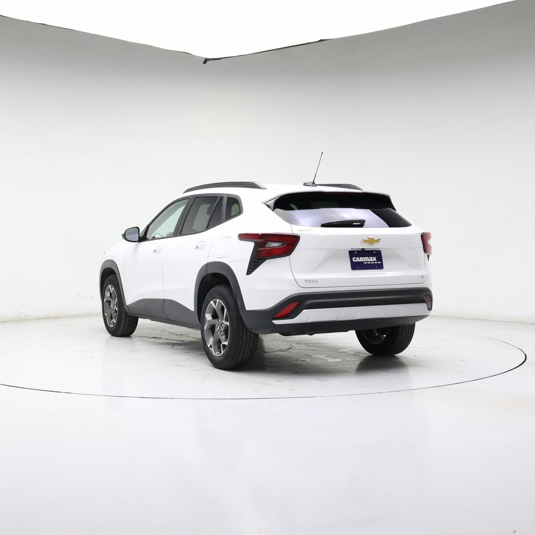 Thumbnail: 2025 Chevrolet Trax - 2