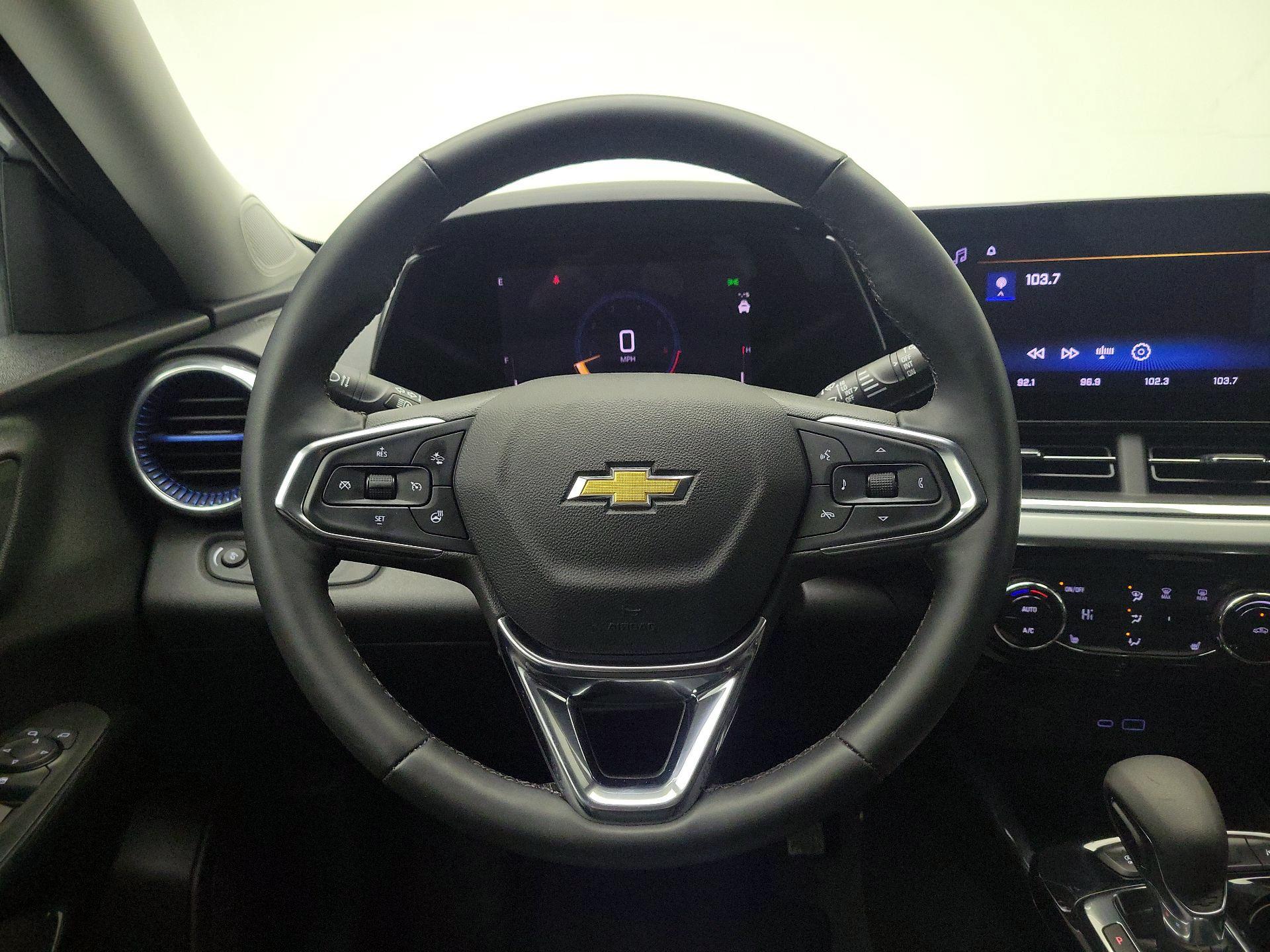 Thumbnail: 2025 Chevrolet Trax - 10