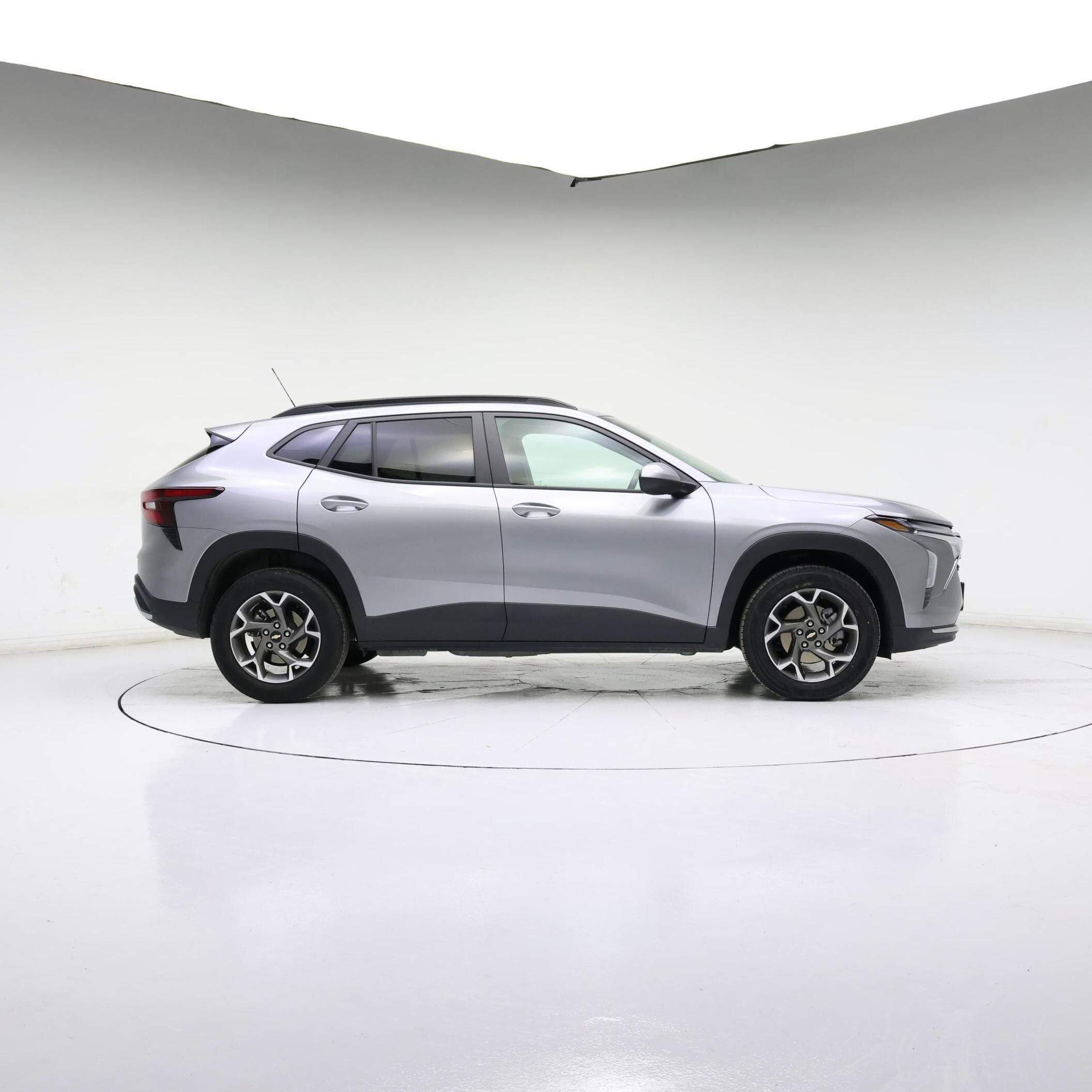 Thumbnail: 2025 Chevrolet Trax - 7