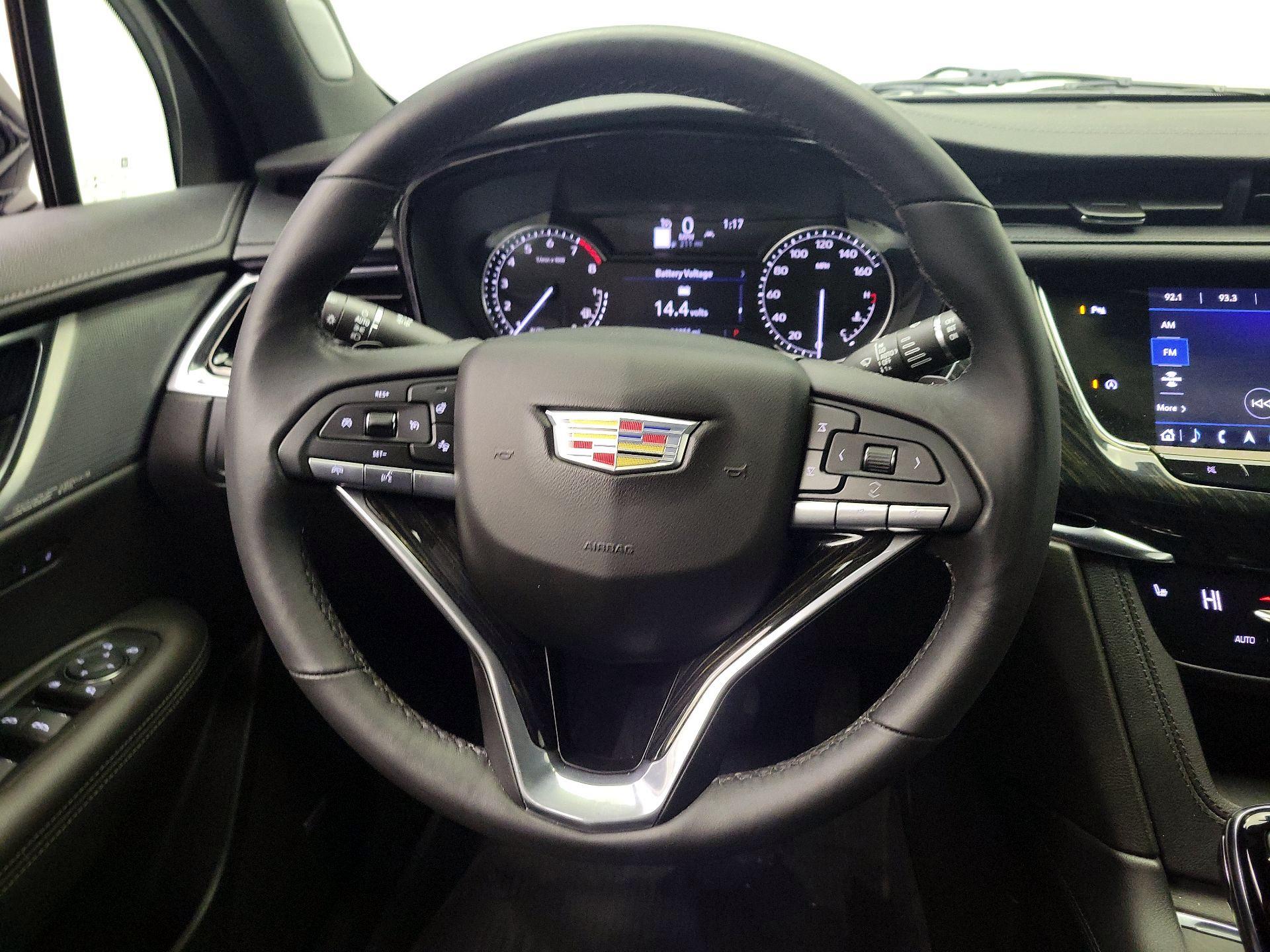 Thumbnail: 2021 Cadillac XT6 - 10