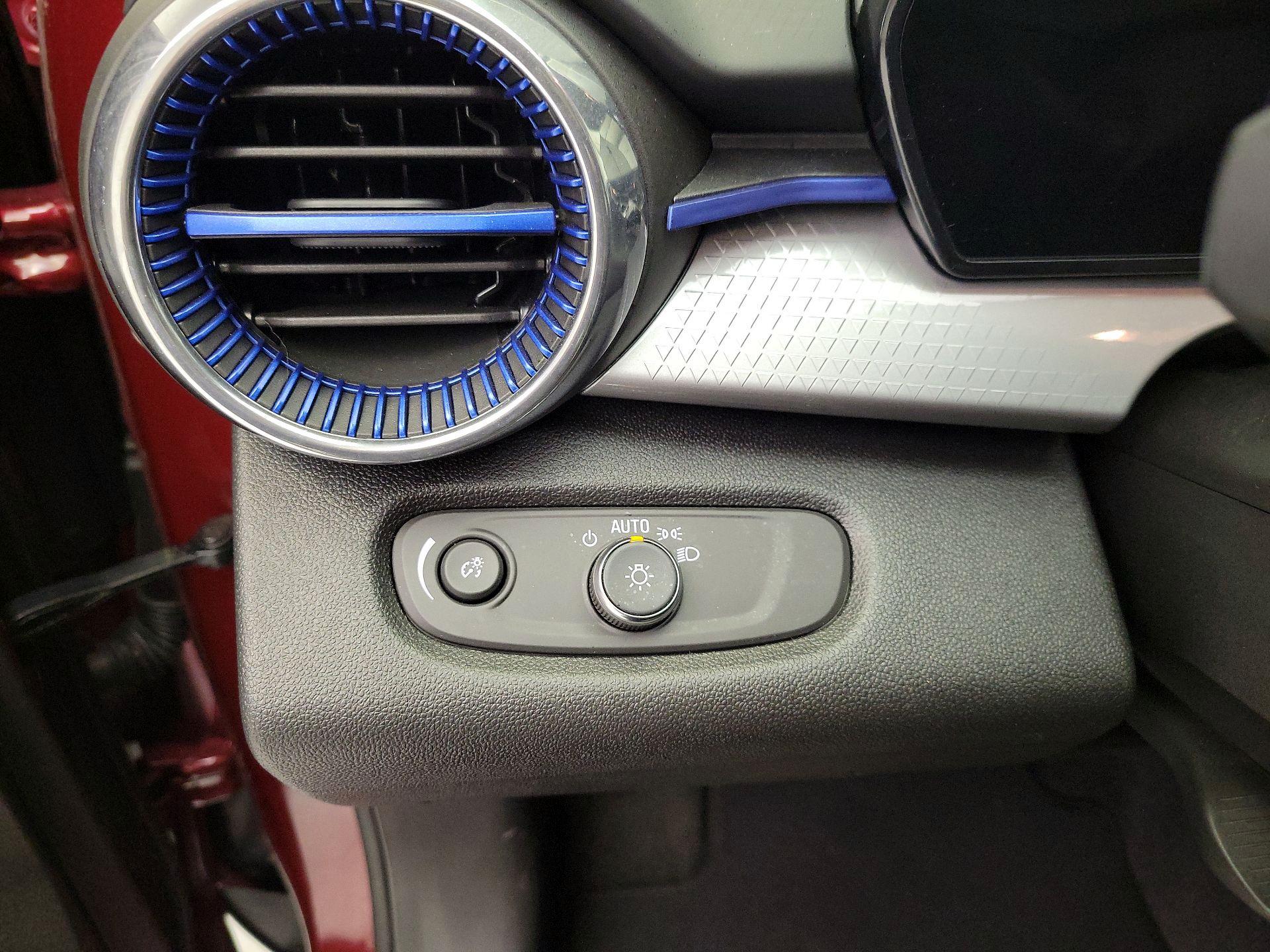 Thumbnail: 2025 Chevrolet Trax - 13