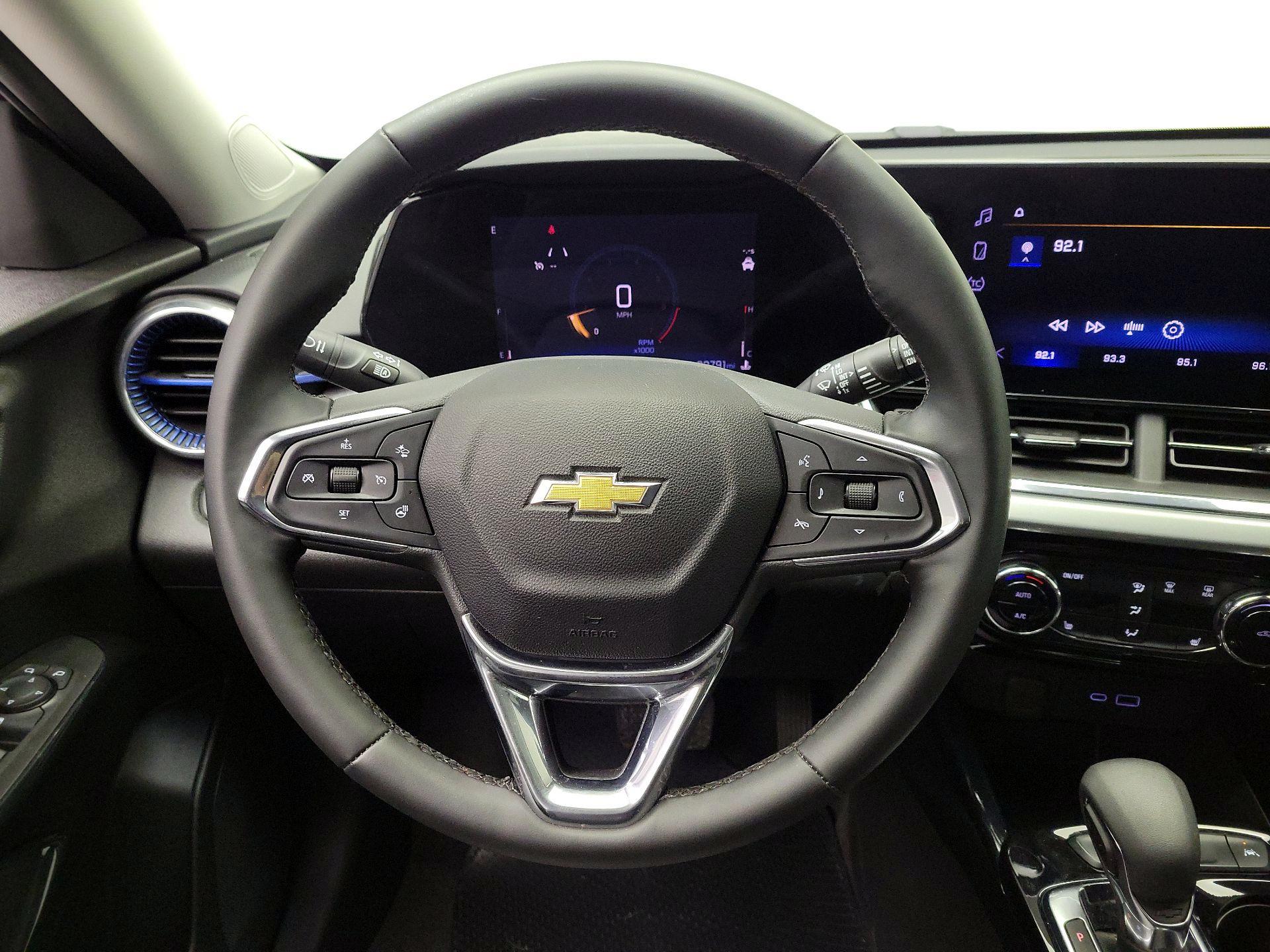 Thumbnail: 2025 Chevrolet Trax - 10