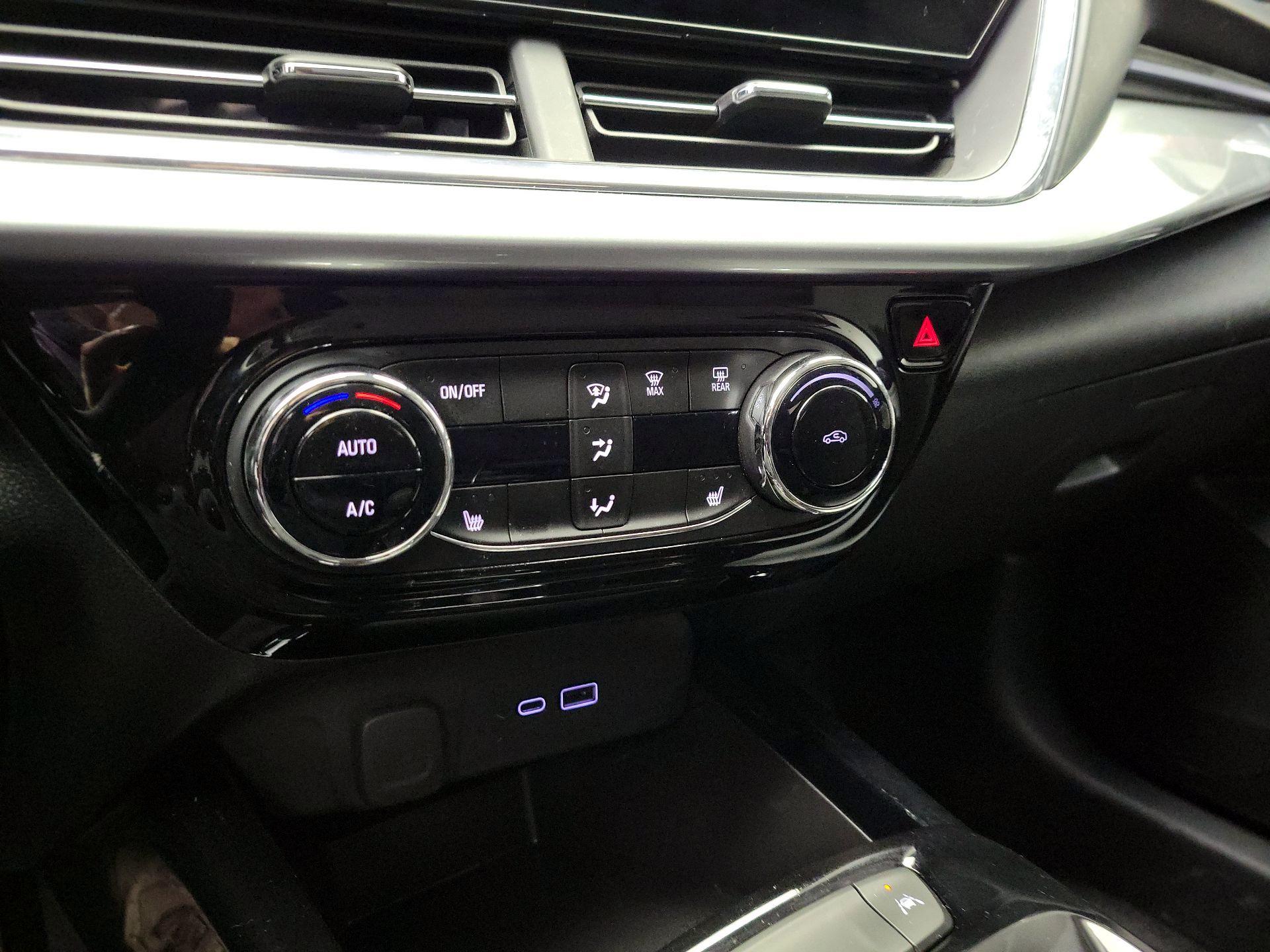 Thumbnail: 2025 Chevrolet Trax - 16