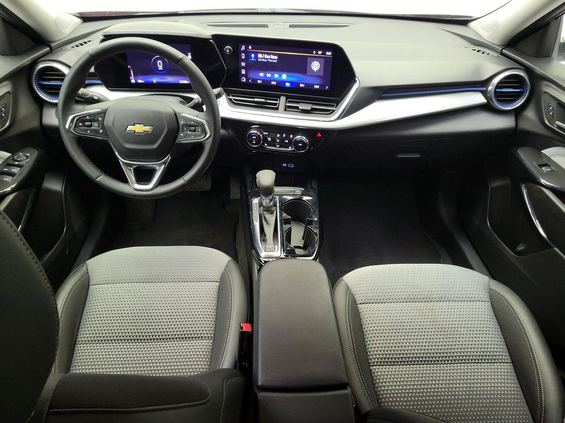 Thumbnail: 2025 Chevrolet Trax - 9