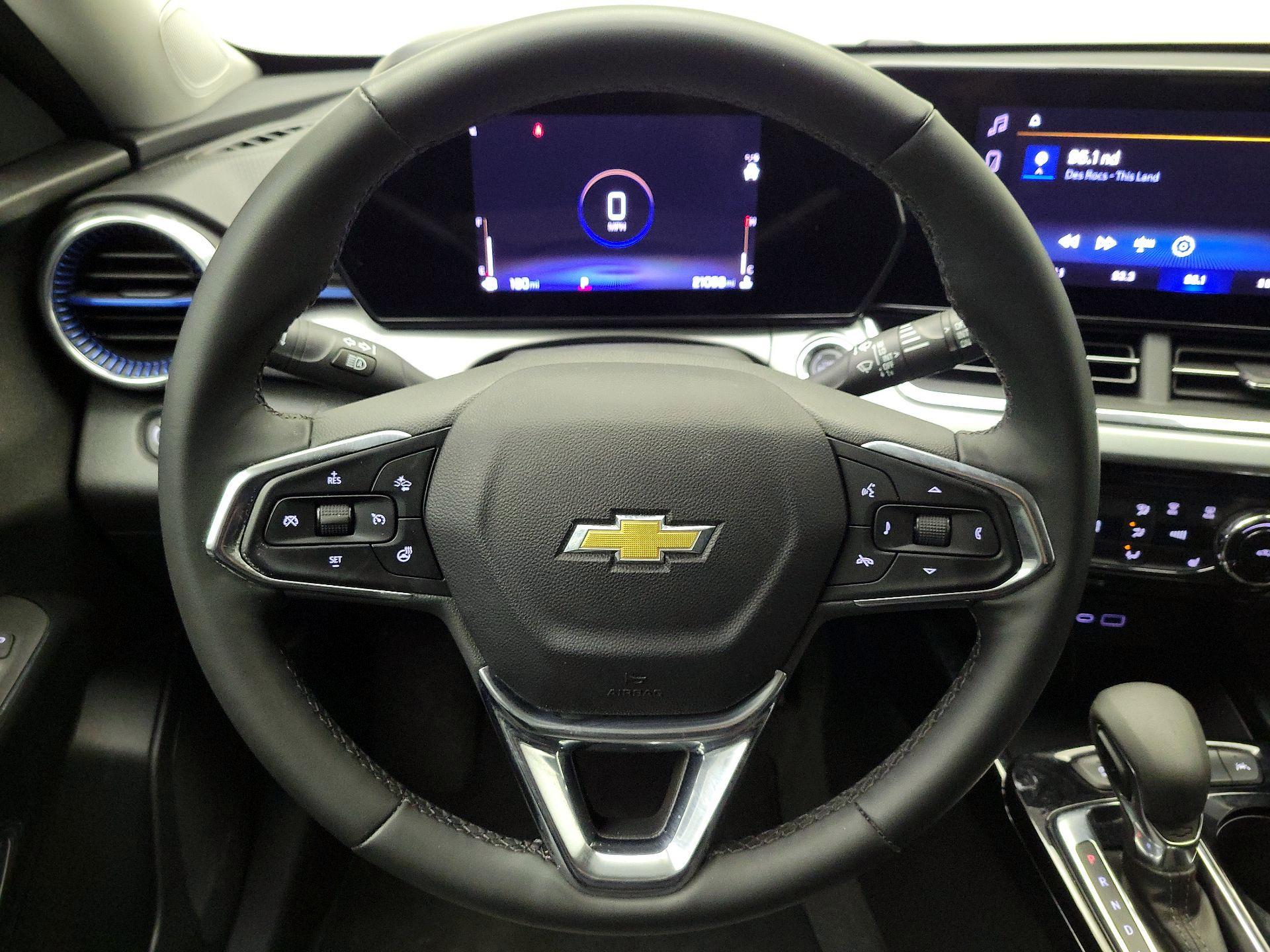 Thumbnail: 2025 Chevrolet Trax - 10